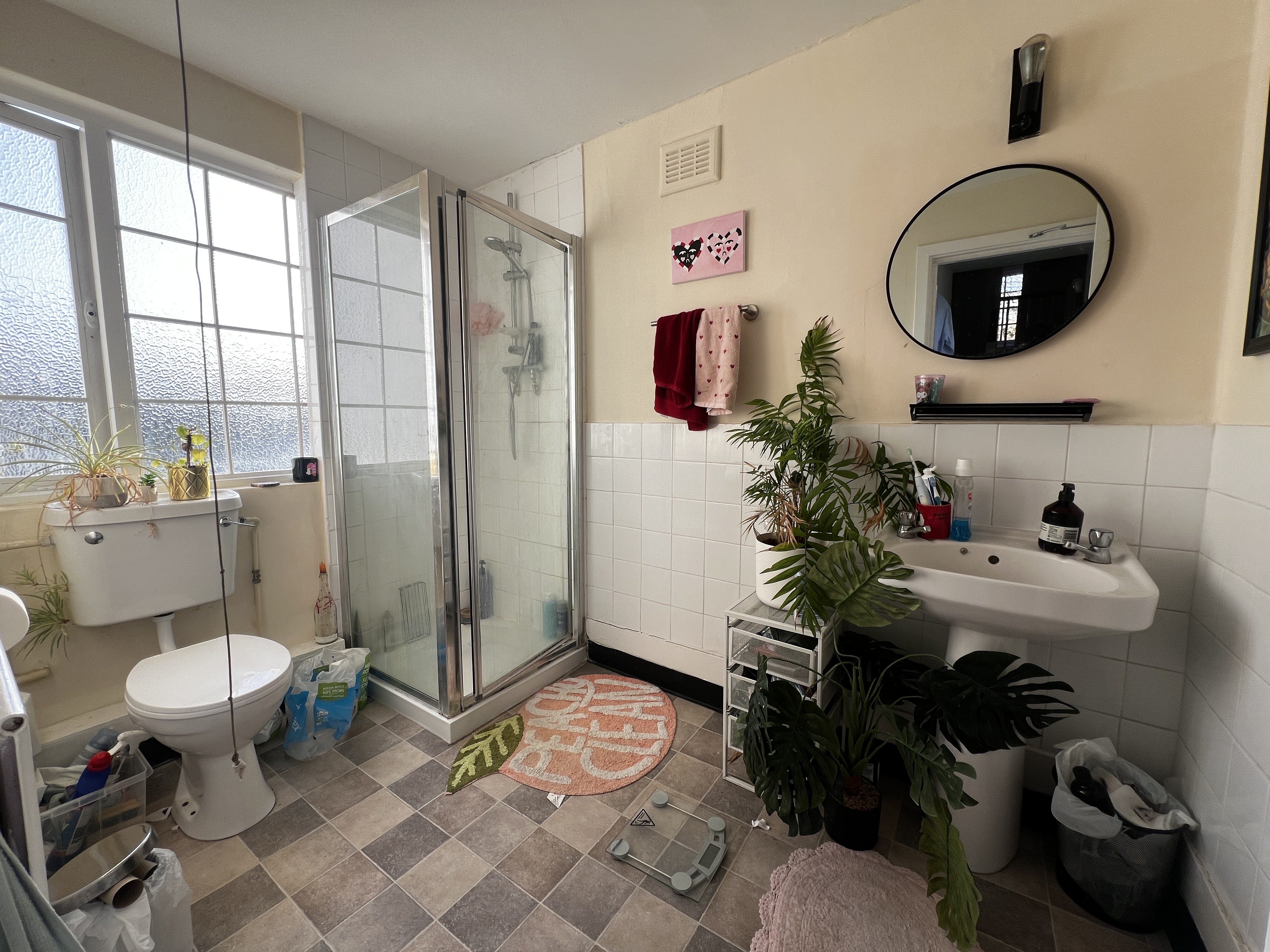 INVESTMENT - Freehold End of Terrace (HMO) Building 