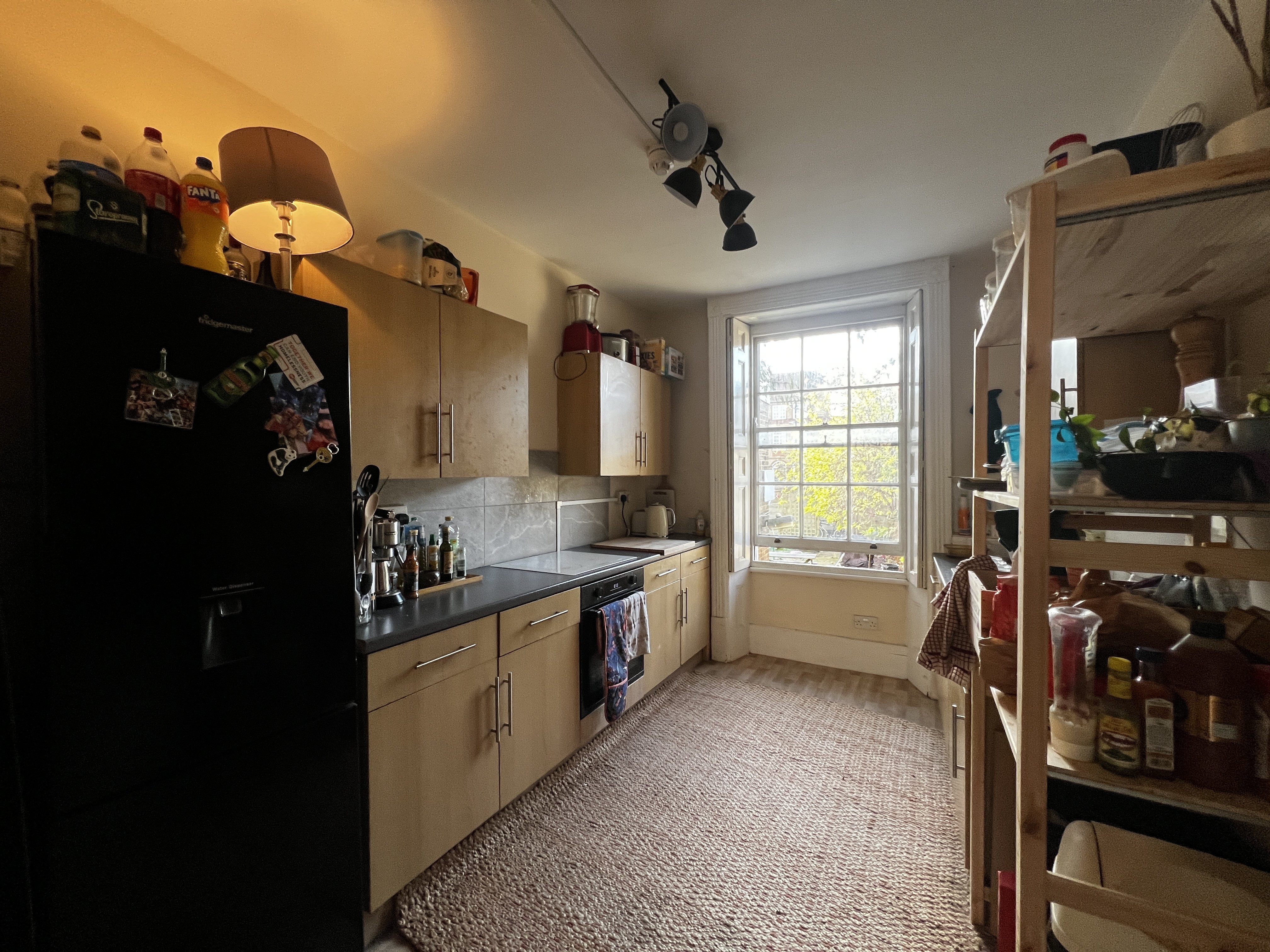 INVESTMENT - Freehold End of Terrace (HMO) Building 