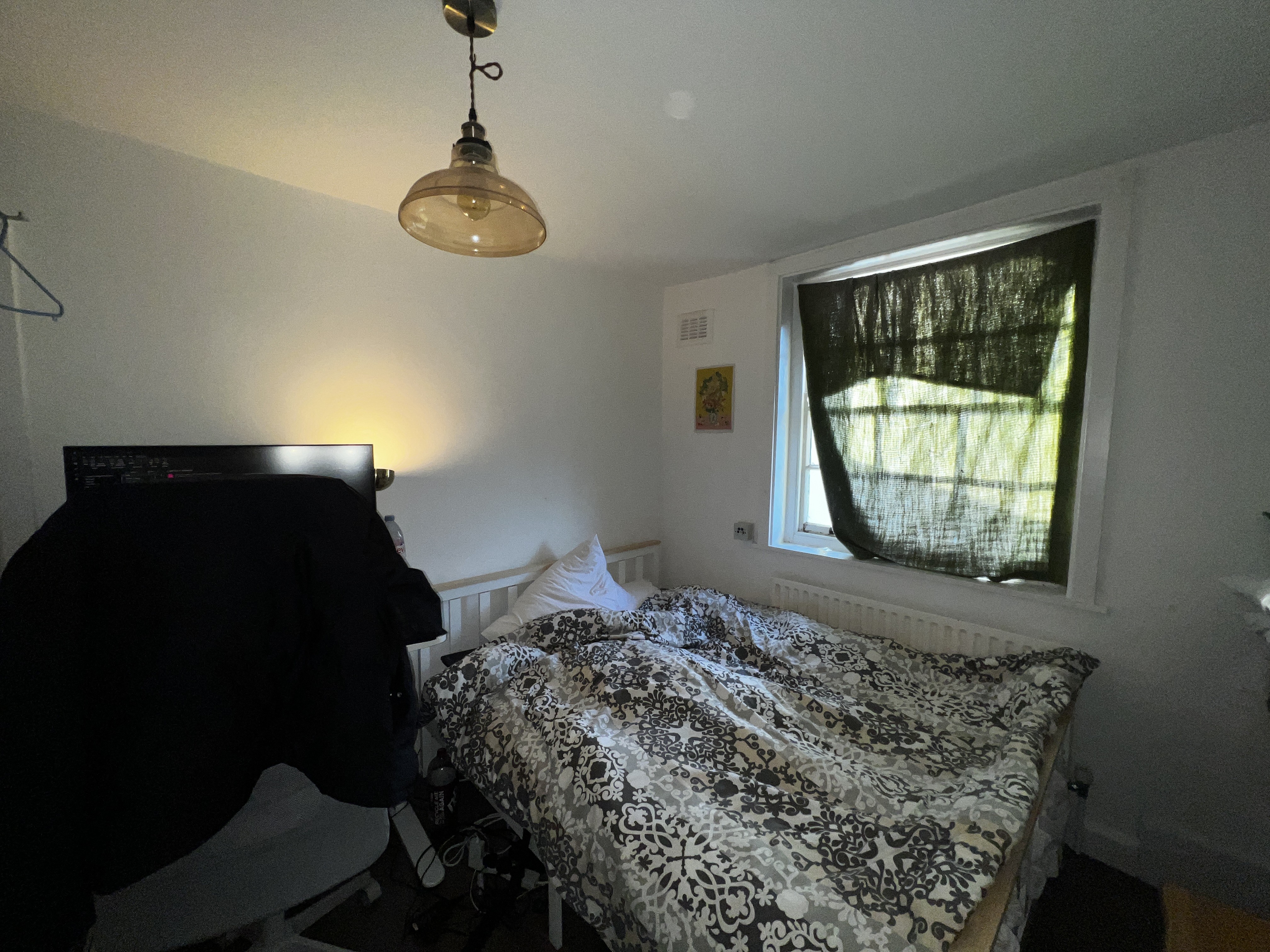 INVESTMENT - Freehold End of Terrace (HMO) Building 