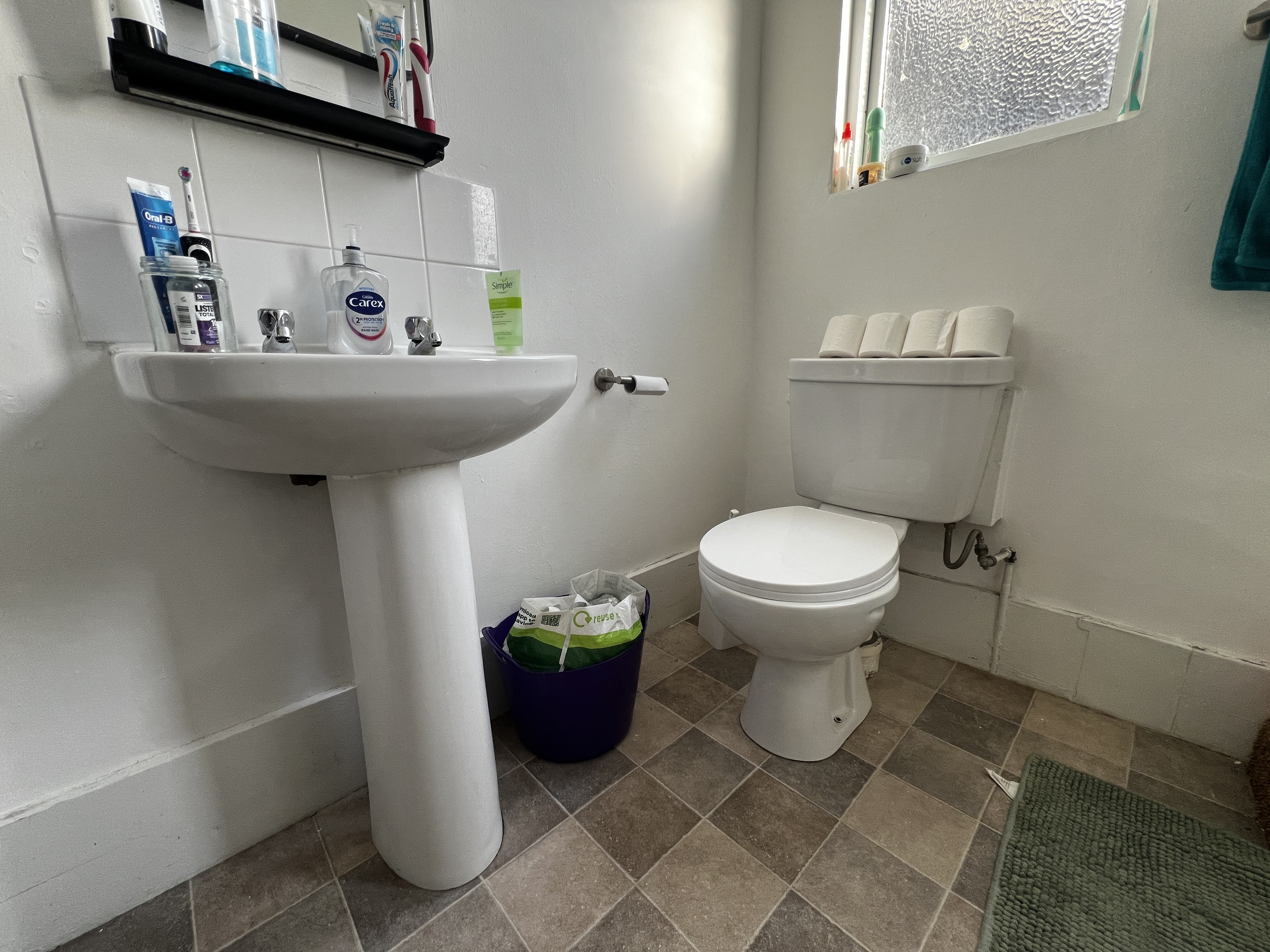 INVESTMENT - Freehold End of Terrace (HMO) Building 
