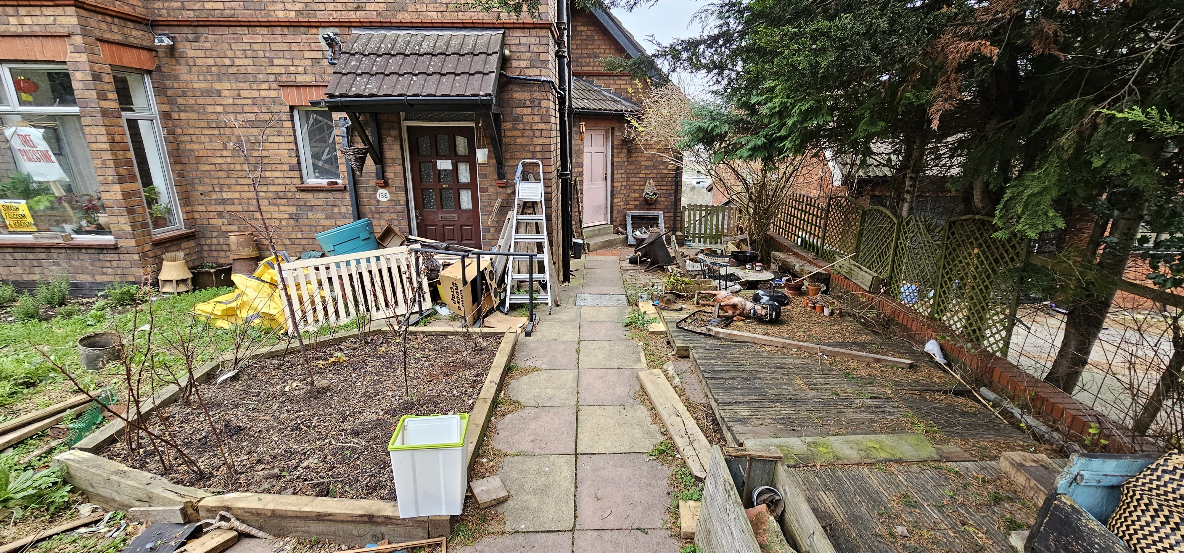 INVESTMENT - Freehold Detached House 