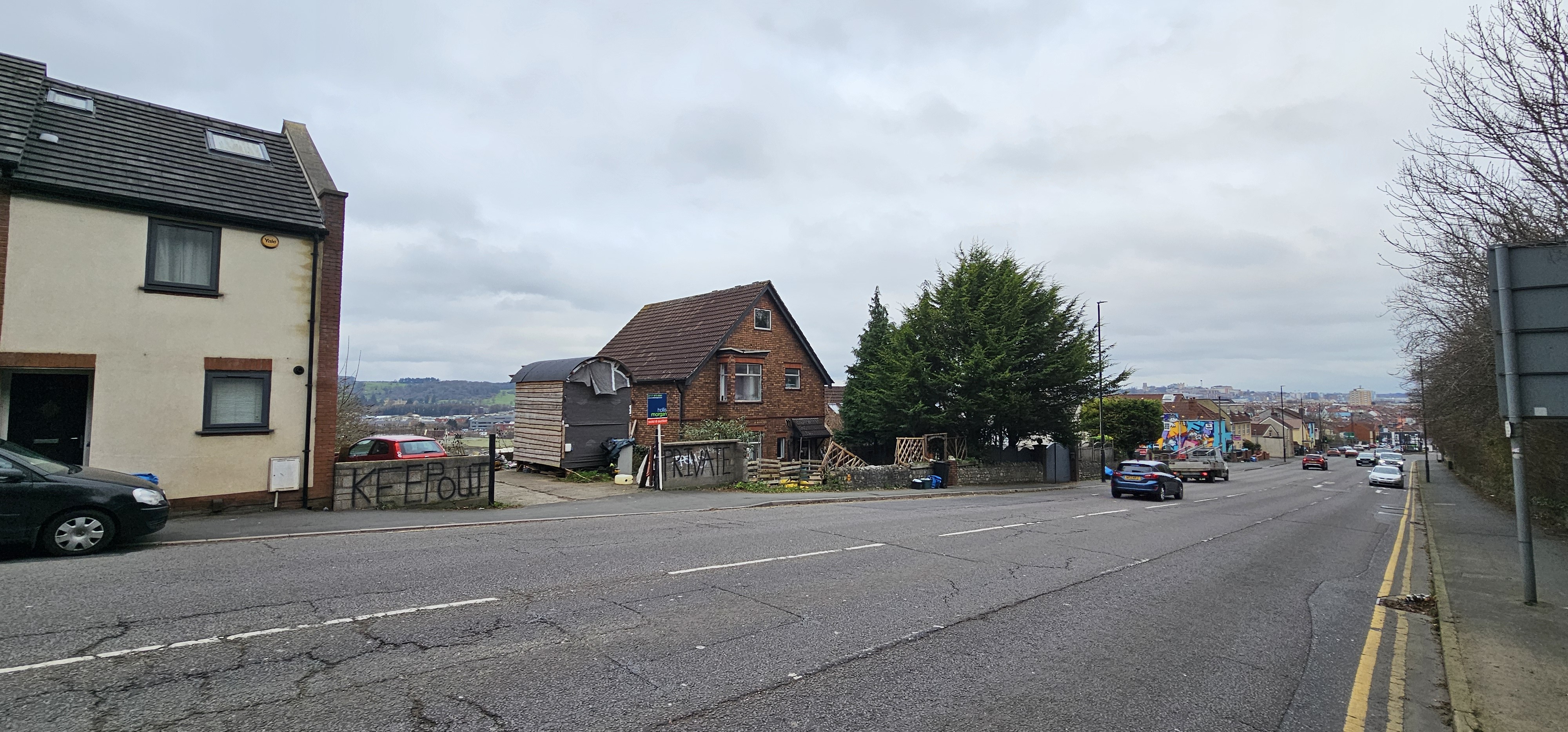INVESTMENT - Freehold Detached House 