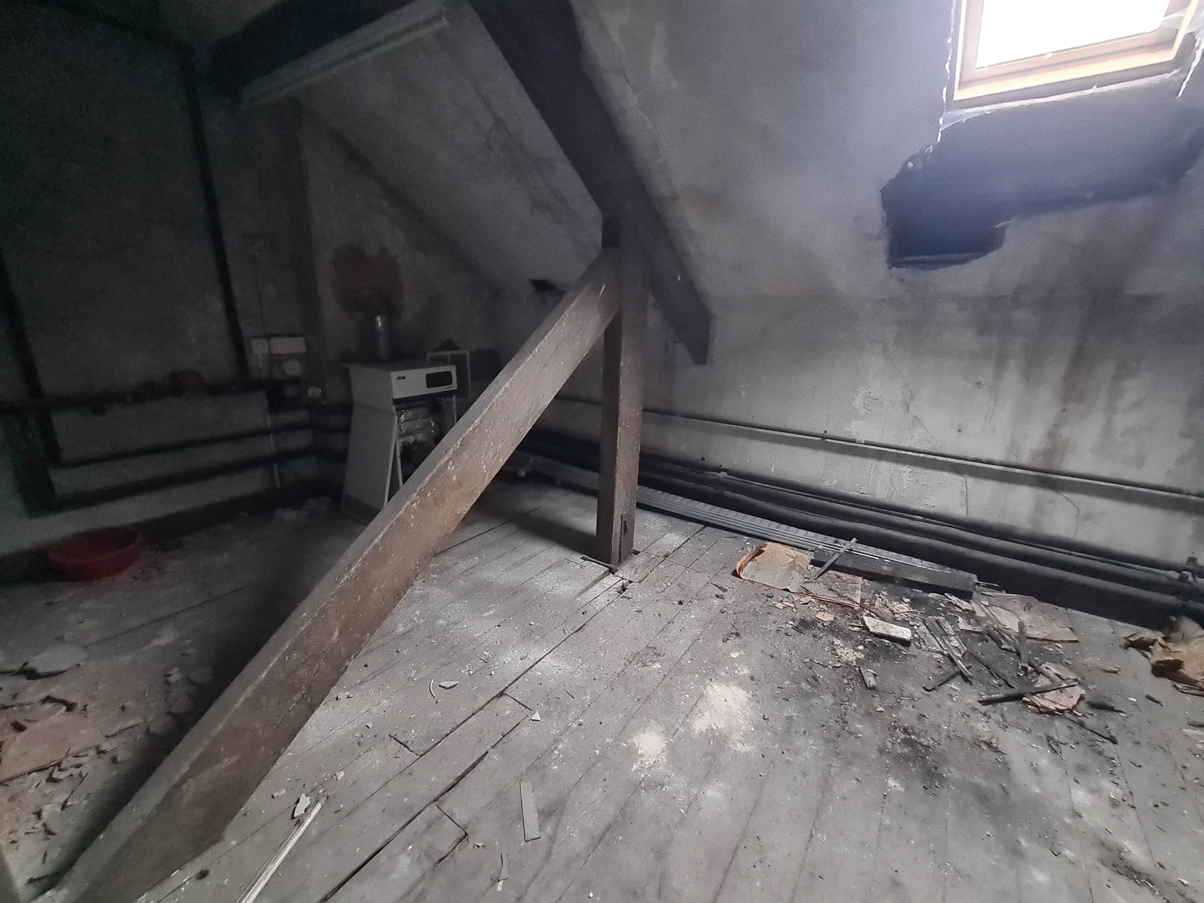 PART VACANT - Freehold Mid Terrace Building with Planning