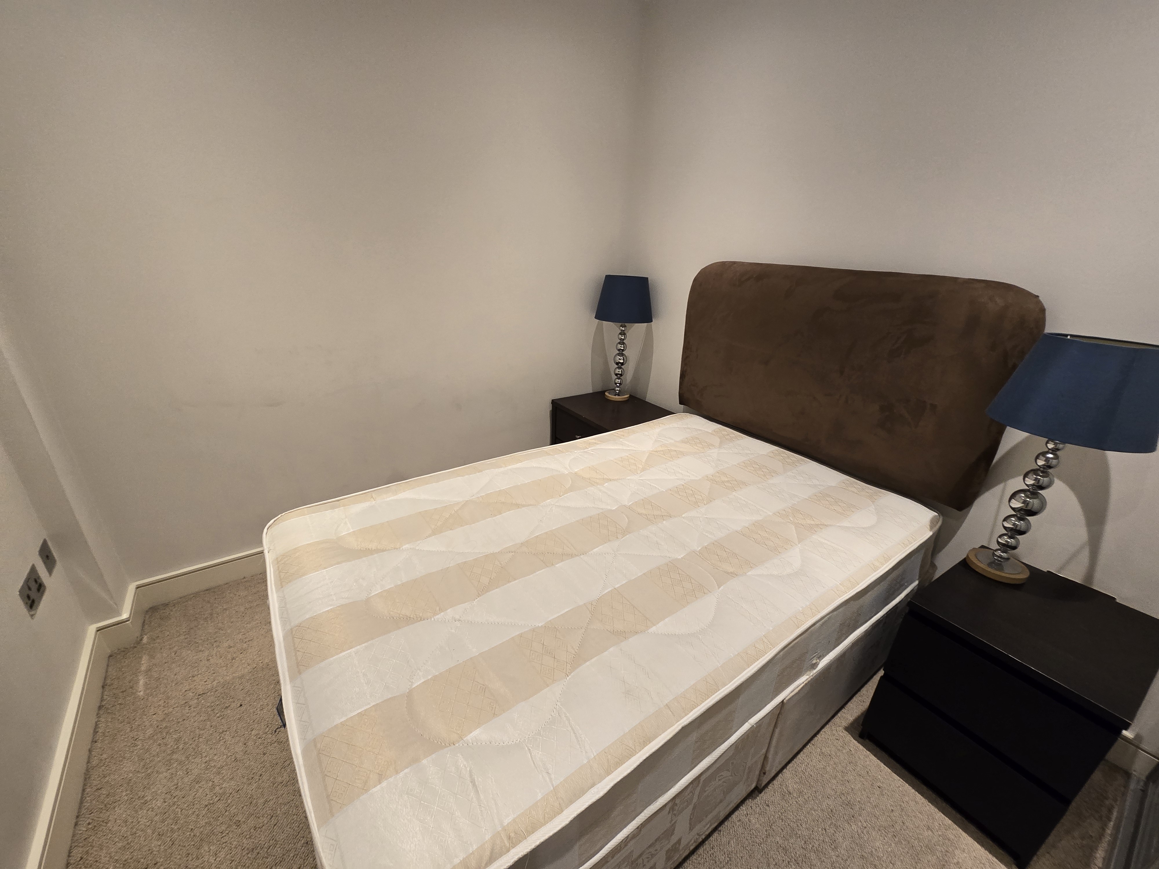 VACANT - Leasehold Self Contained Second Floor Flat situated within a Listed Building