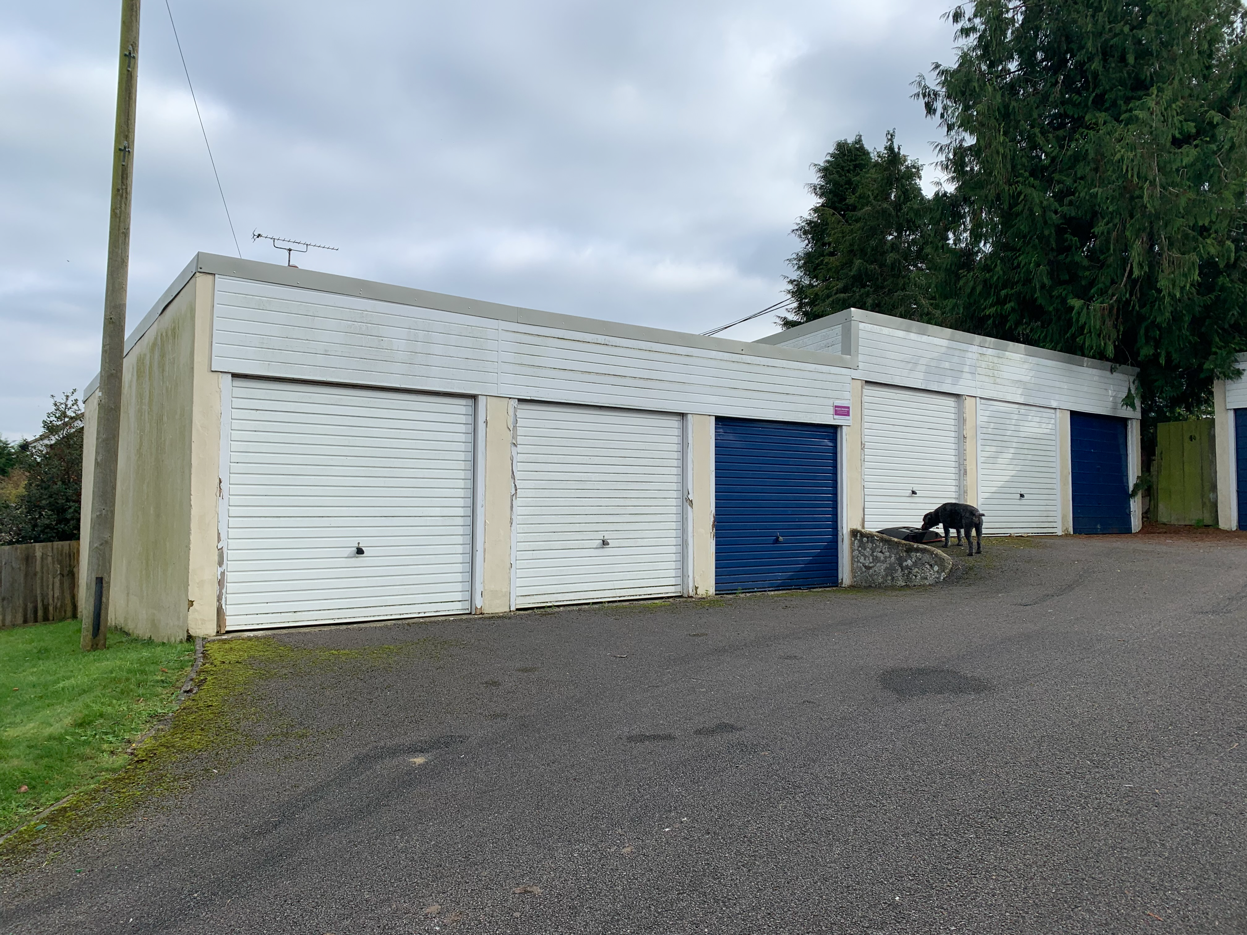 VACANT - Freehold Garages and Site