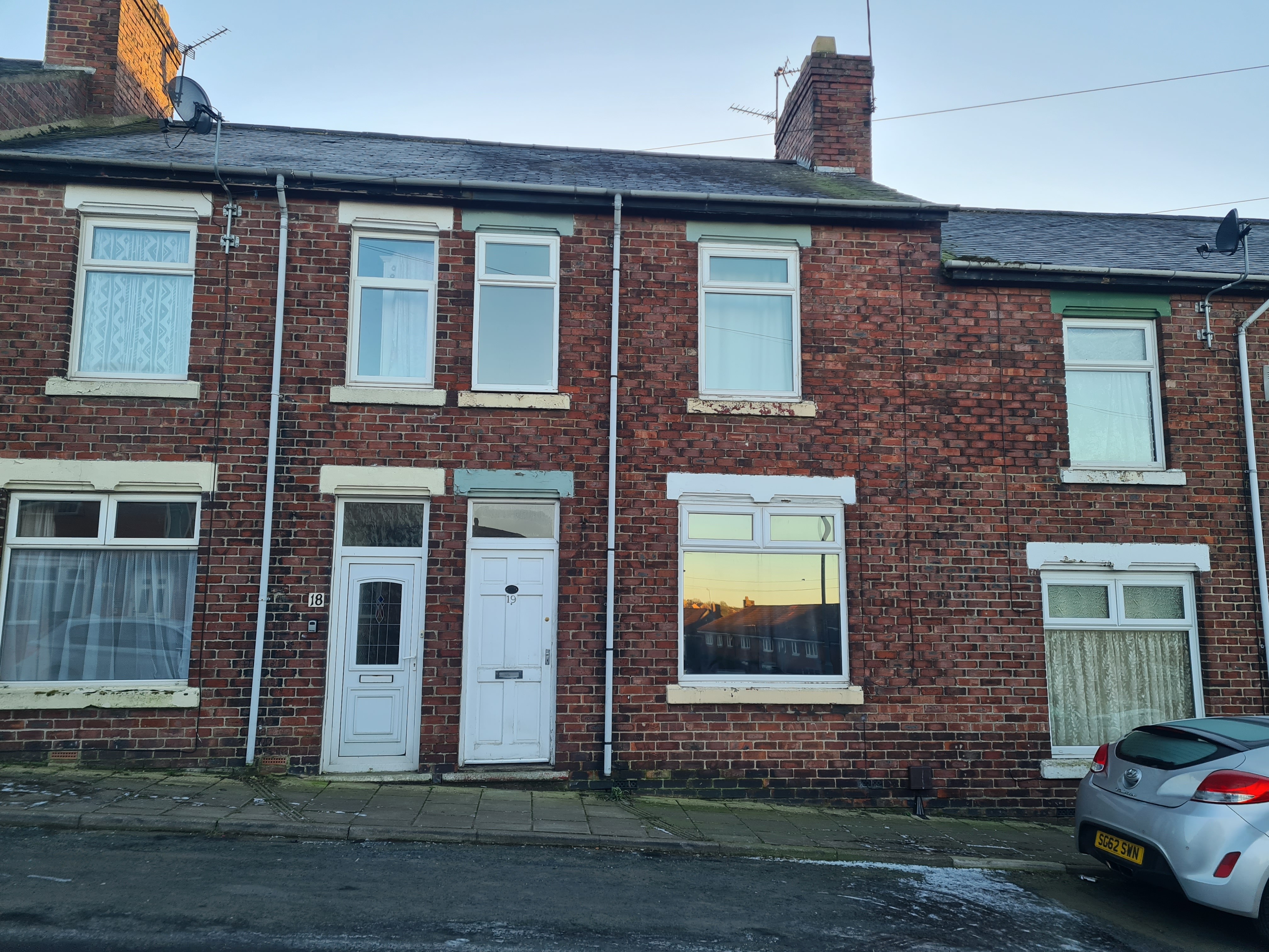 INVESTMENT - Freehold Mid Terrace House