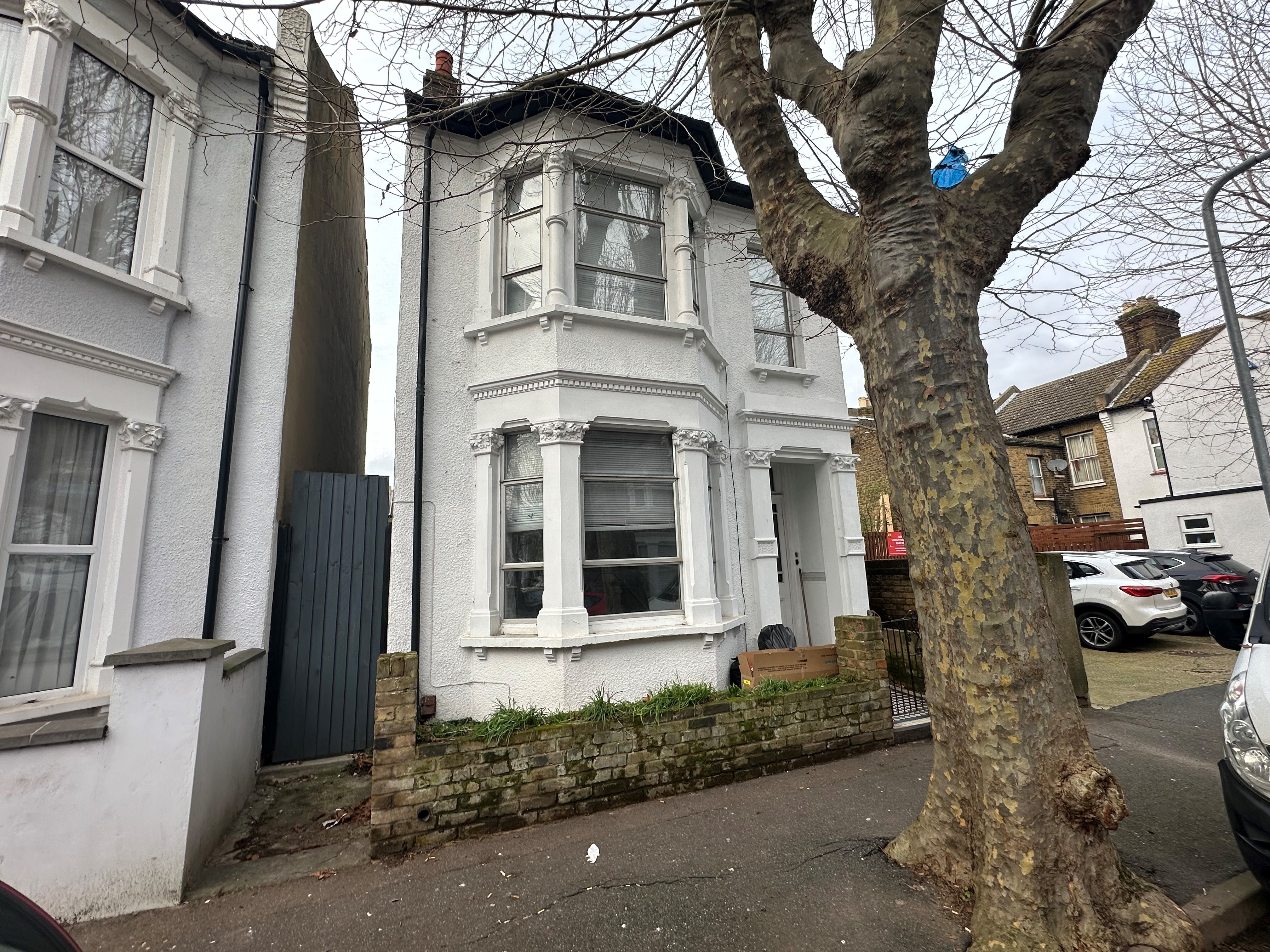 INVESTMENT - Freehold Detached Building