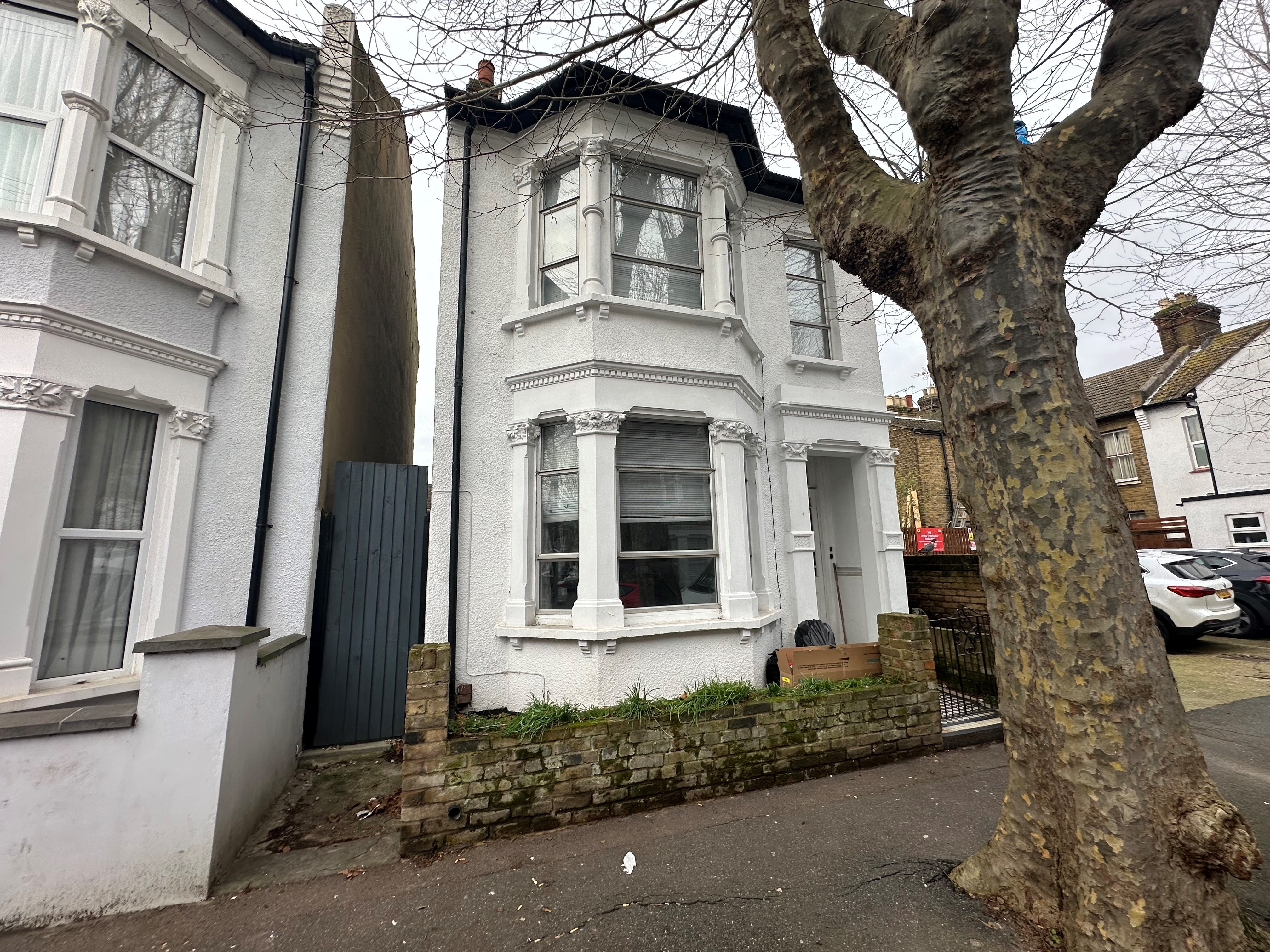 INVESTMENT - Freehold Detached Building