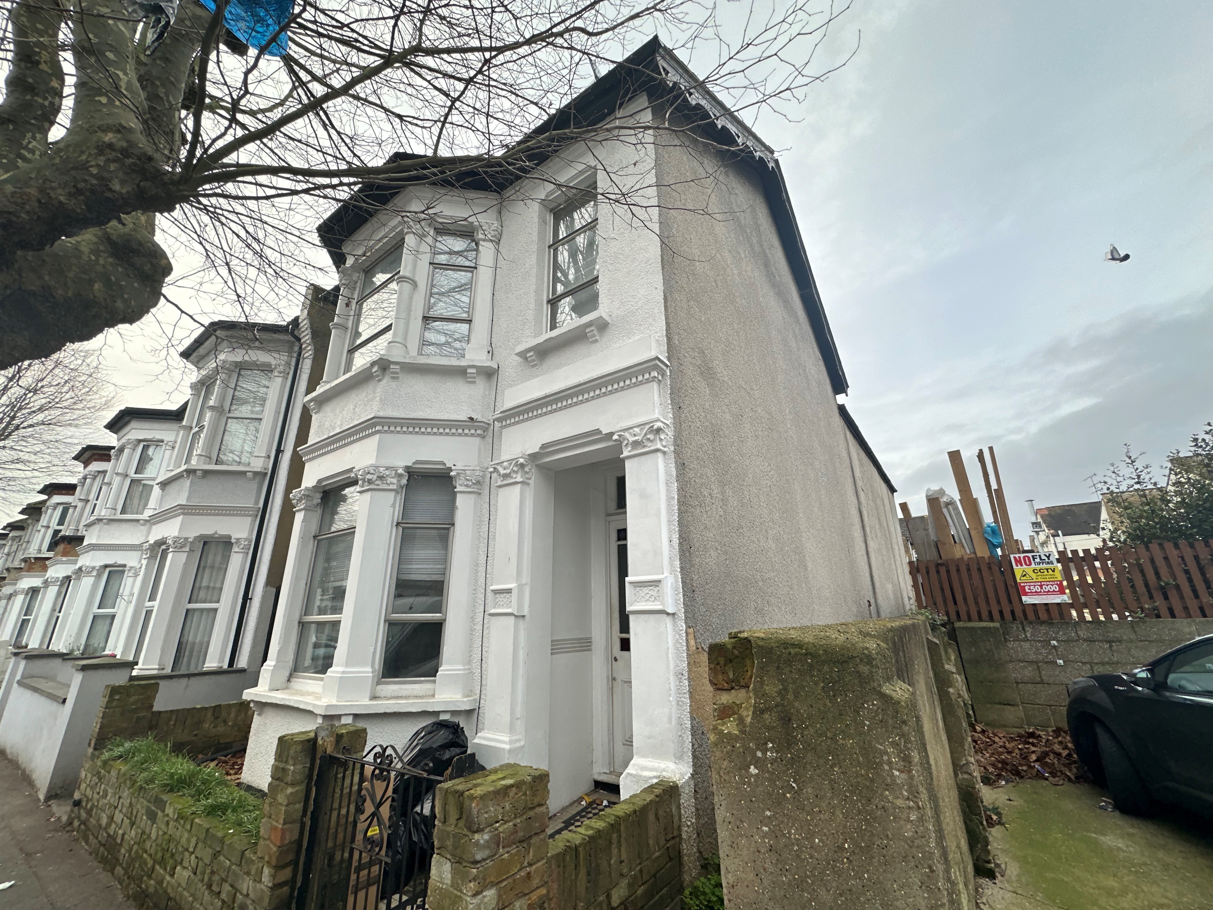 INVESTMENT - Freehold Detached Building