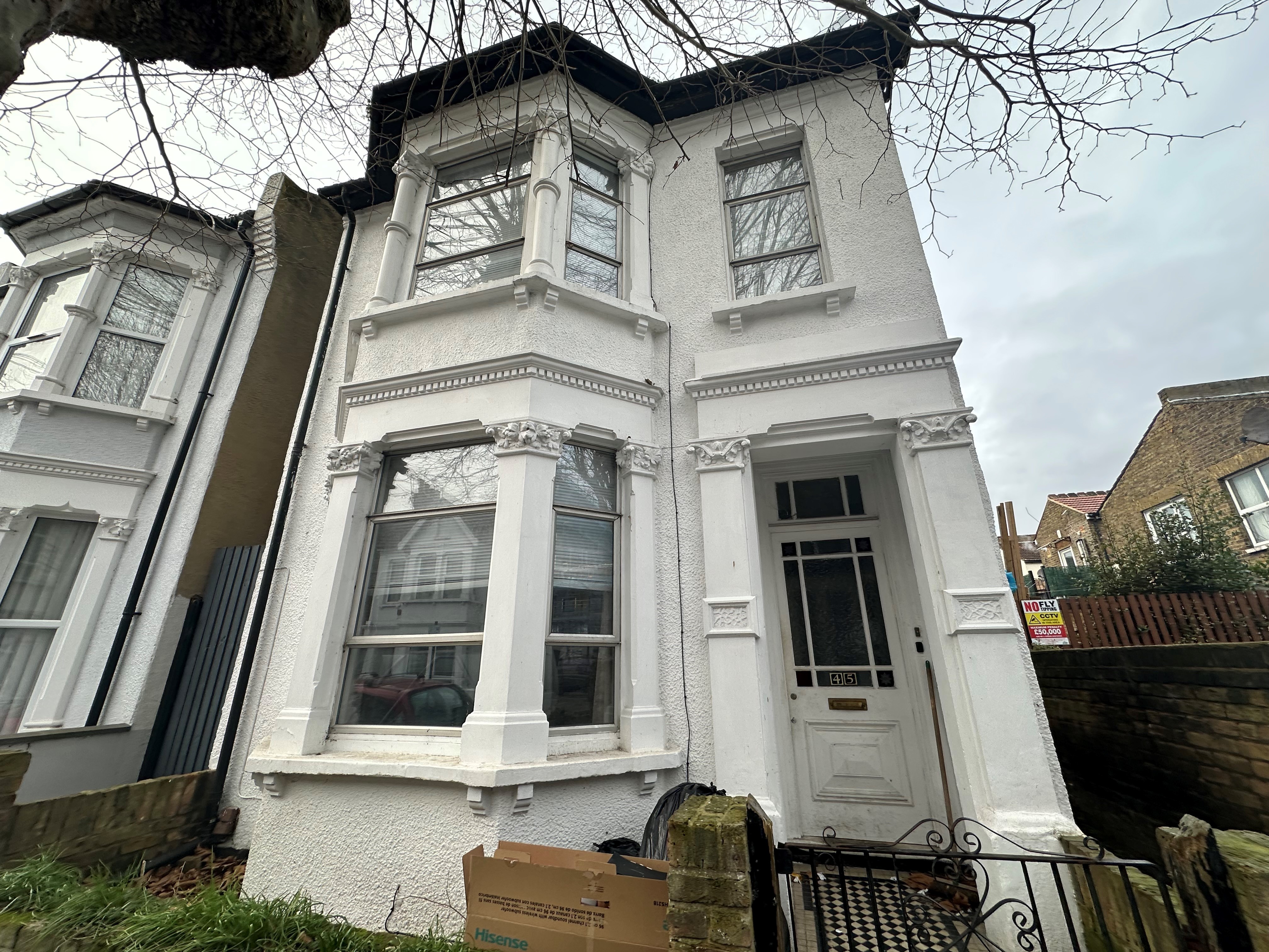 INVESTMENT - Freehold Detached Building