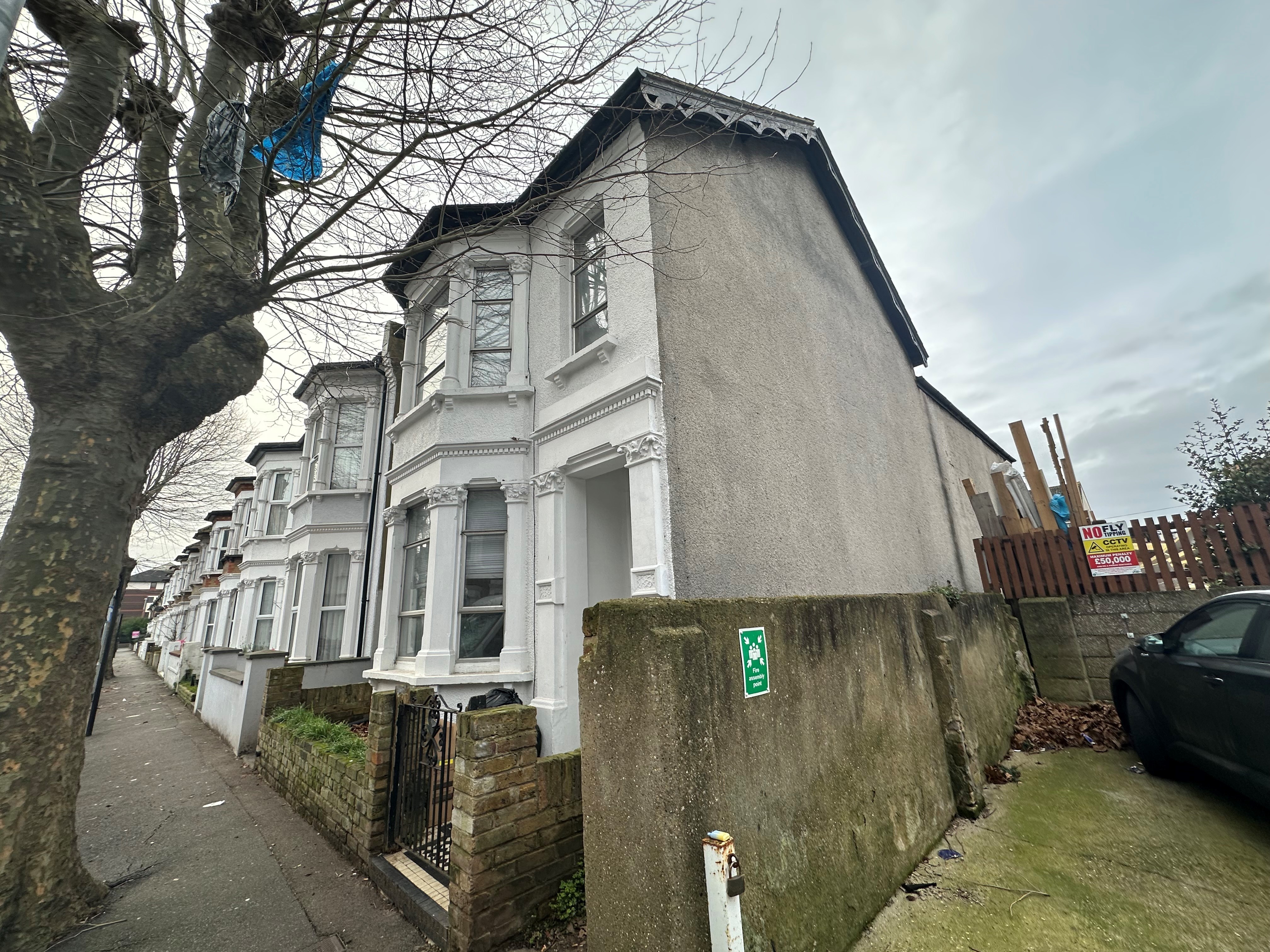 INVESTMENT - Freehold Detached Building