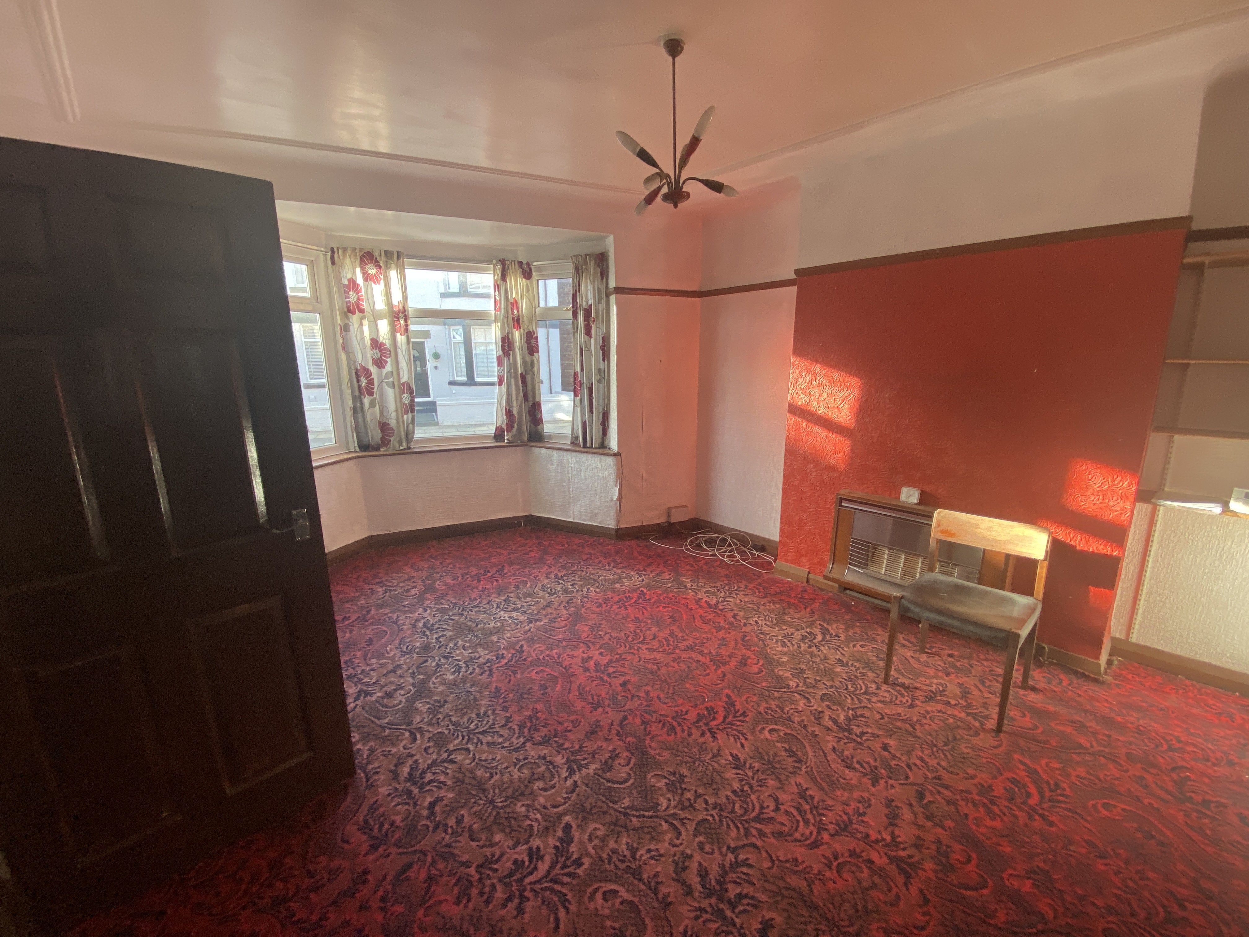 VACANT - Freehold Terrace House