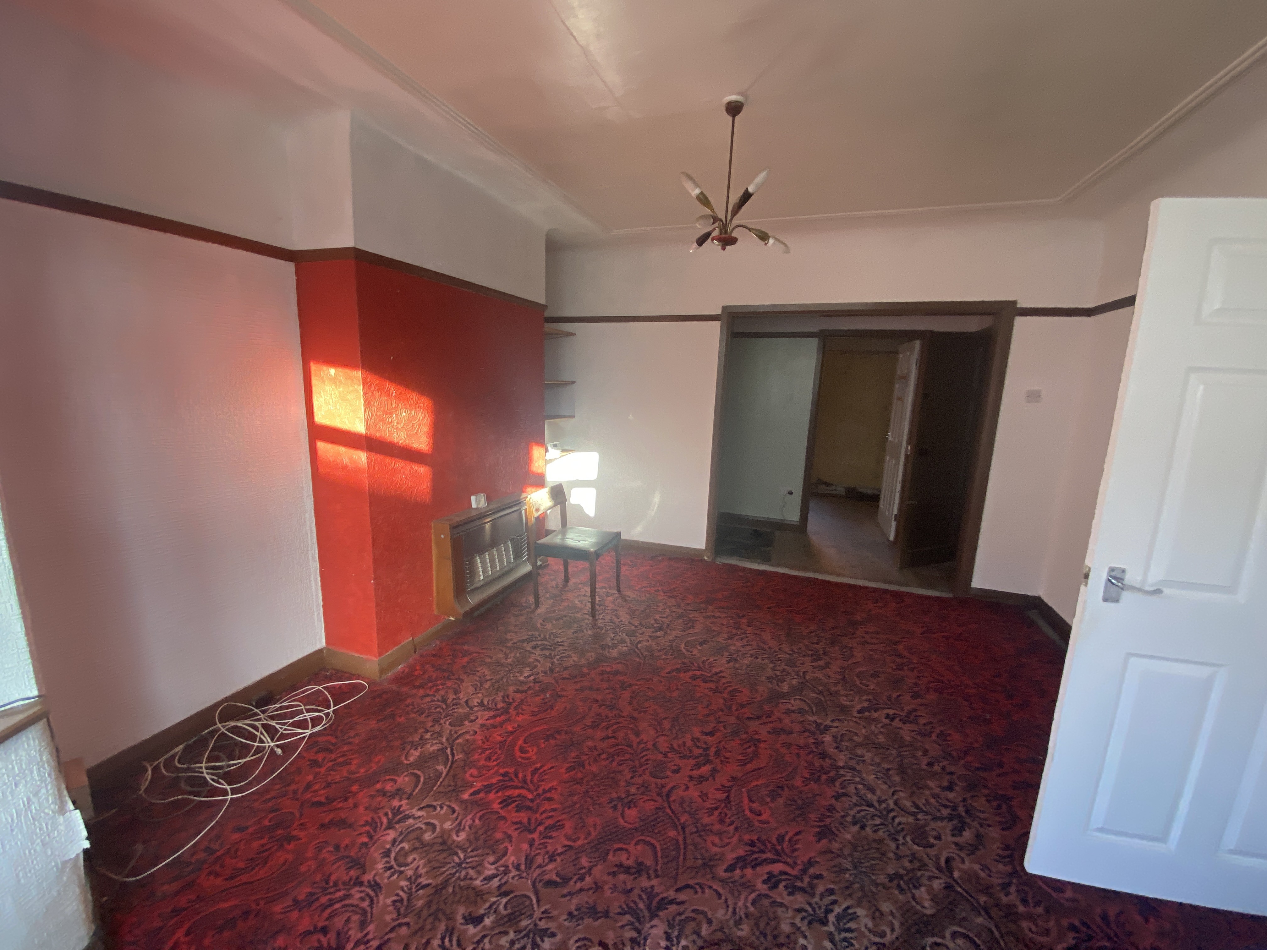 VACANT - Freehold Terrace House