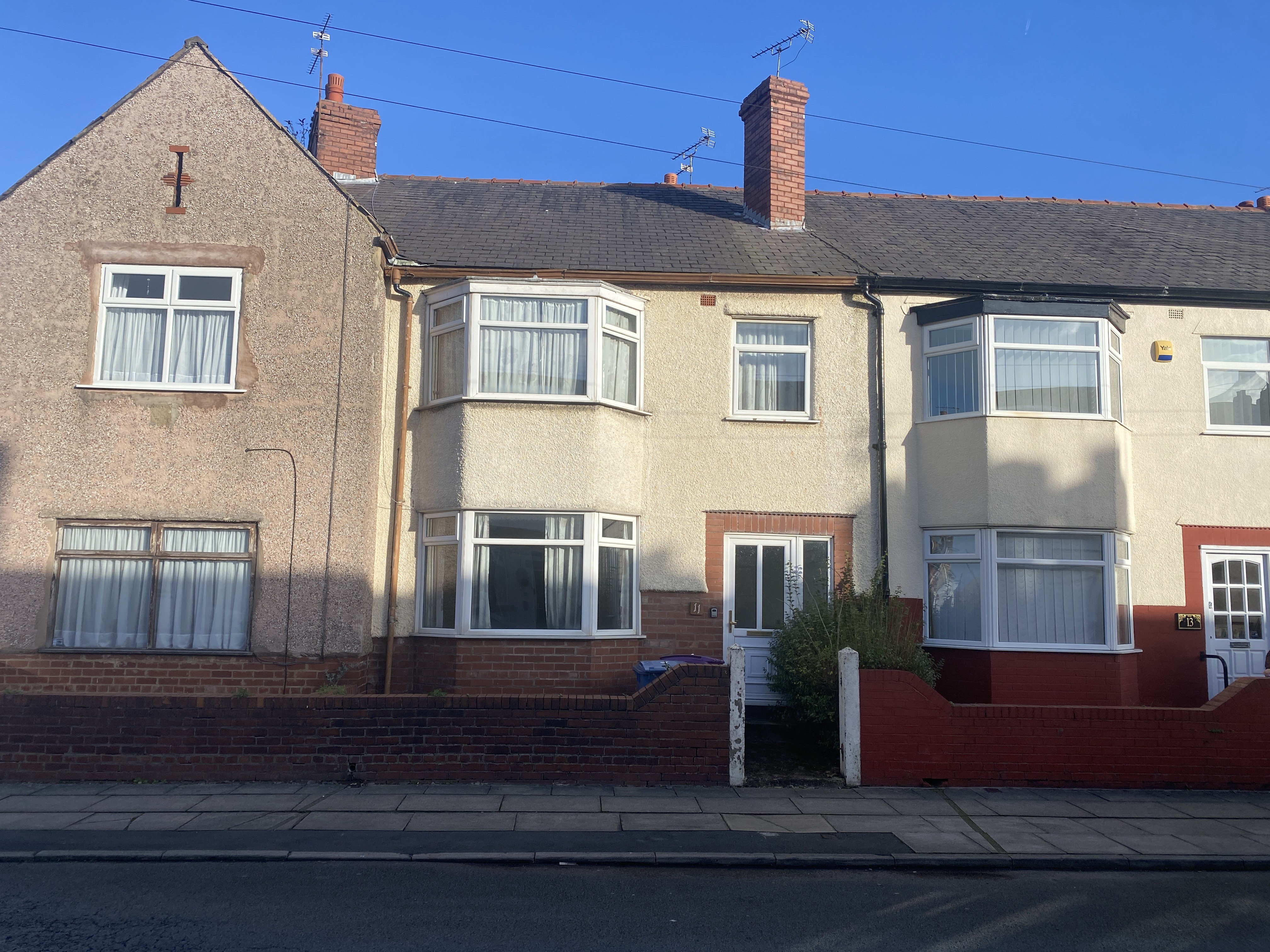 VACANT - Freehold Terrace House