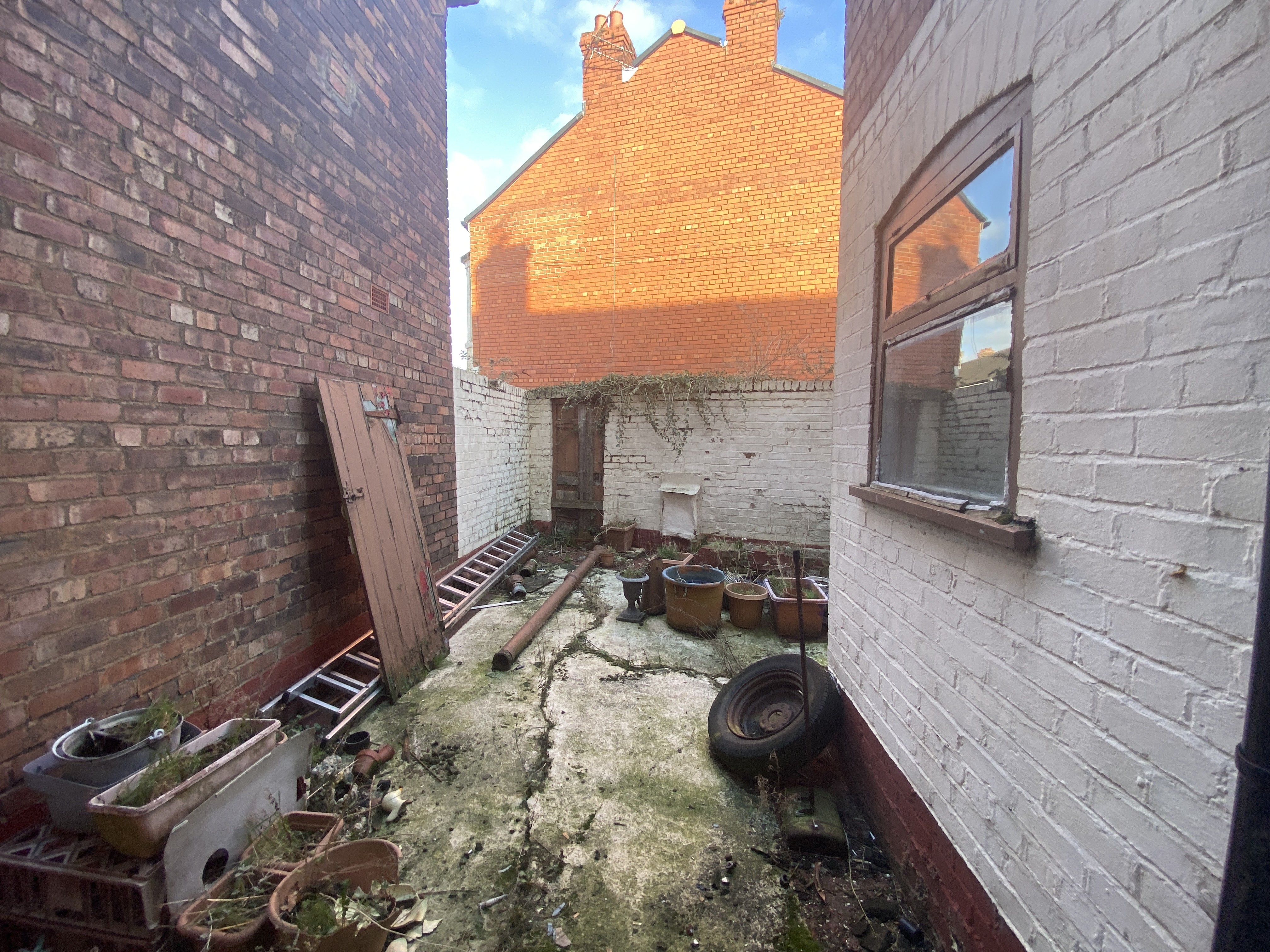 VACANT - Freehold Terrace House