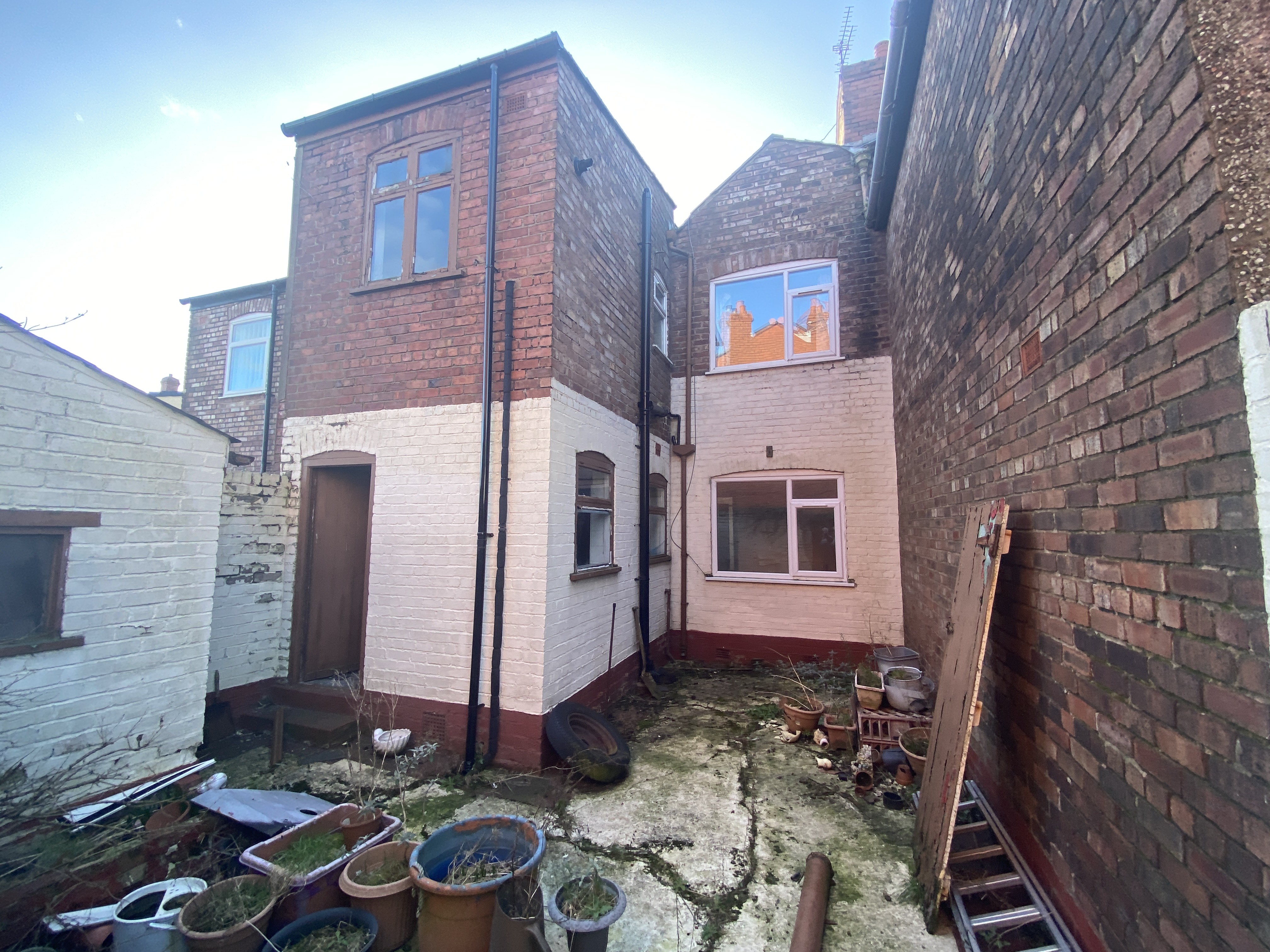 VACANT - Freehold Terrace House