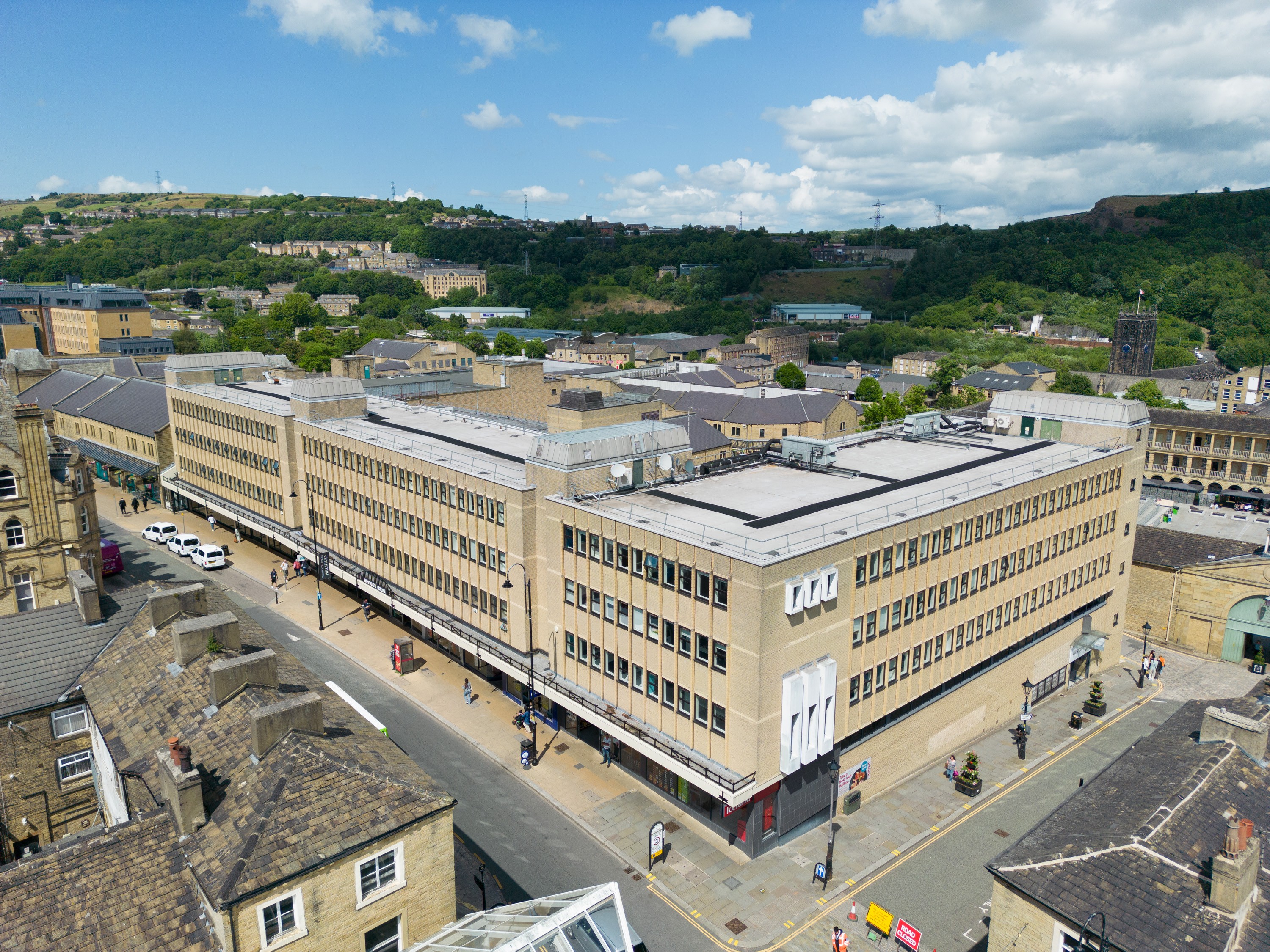Freehold  Shop and Office Investment