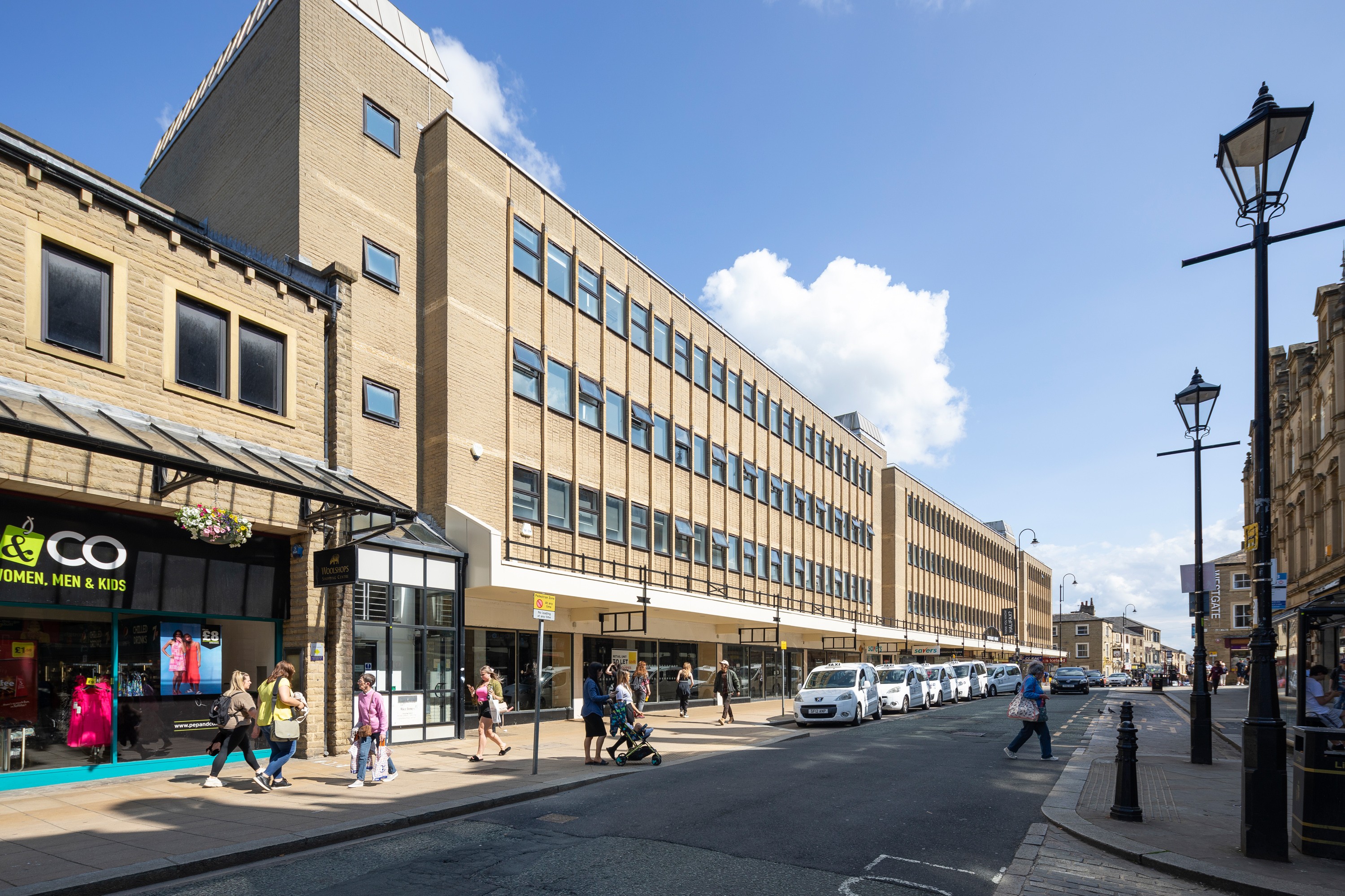 Freehold  Shop and Office Investment