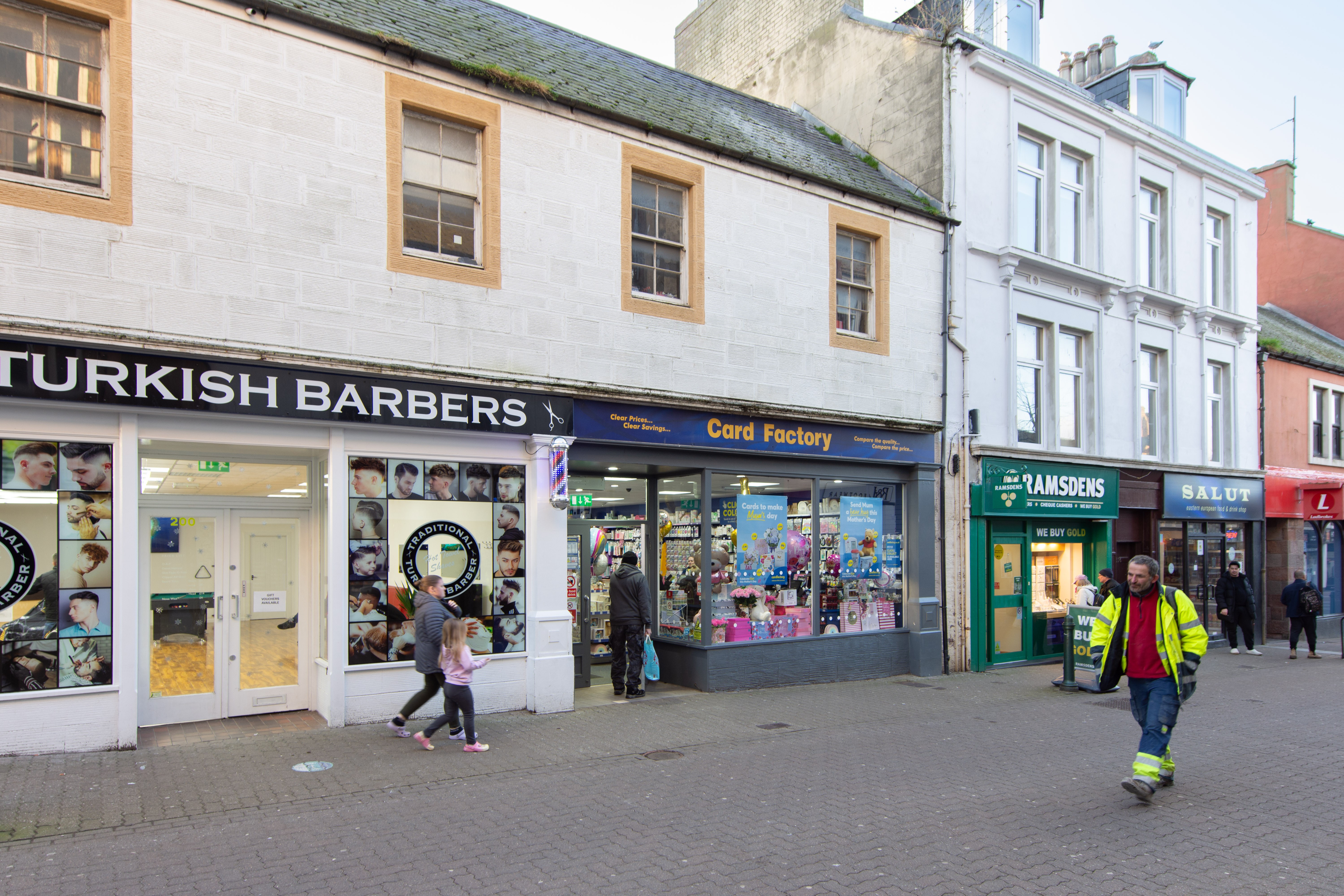 Heritable Town Centre Shop Investment