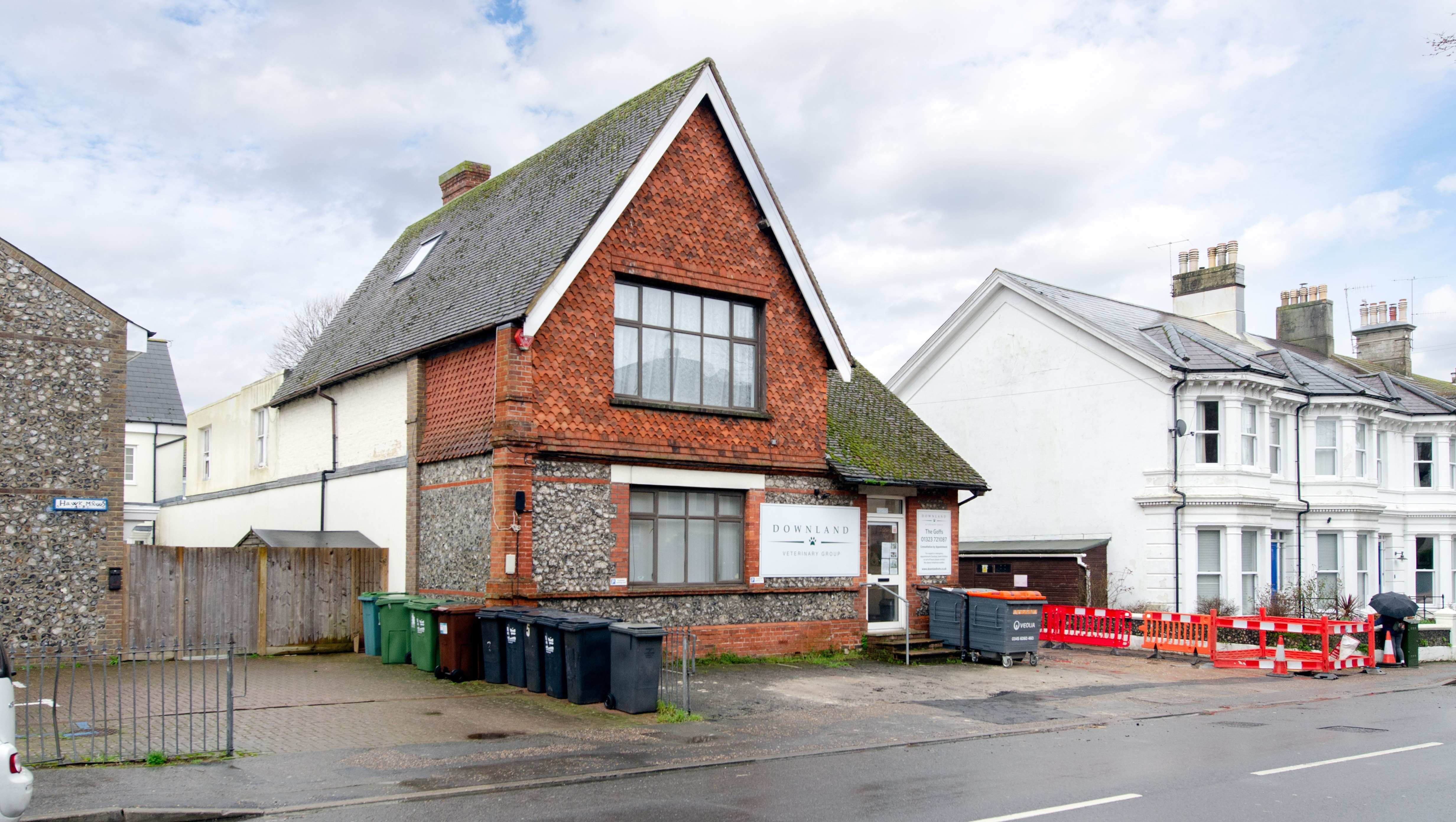 Freehold Veterinary Practice & Residential Investment
