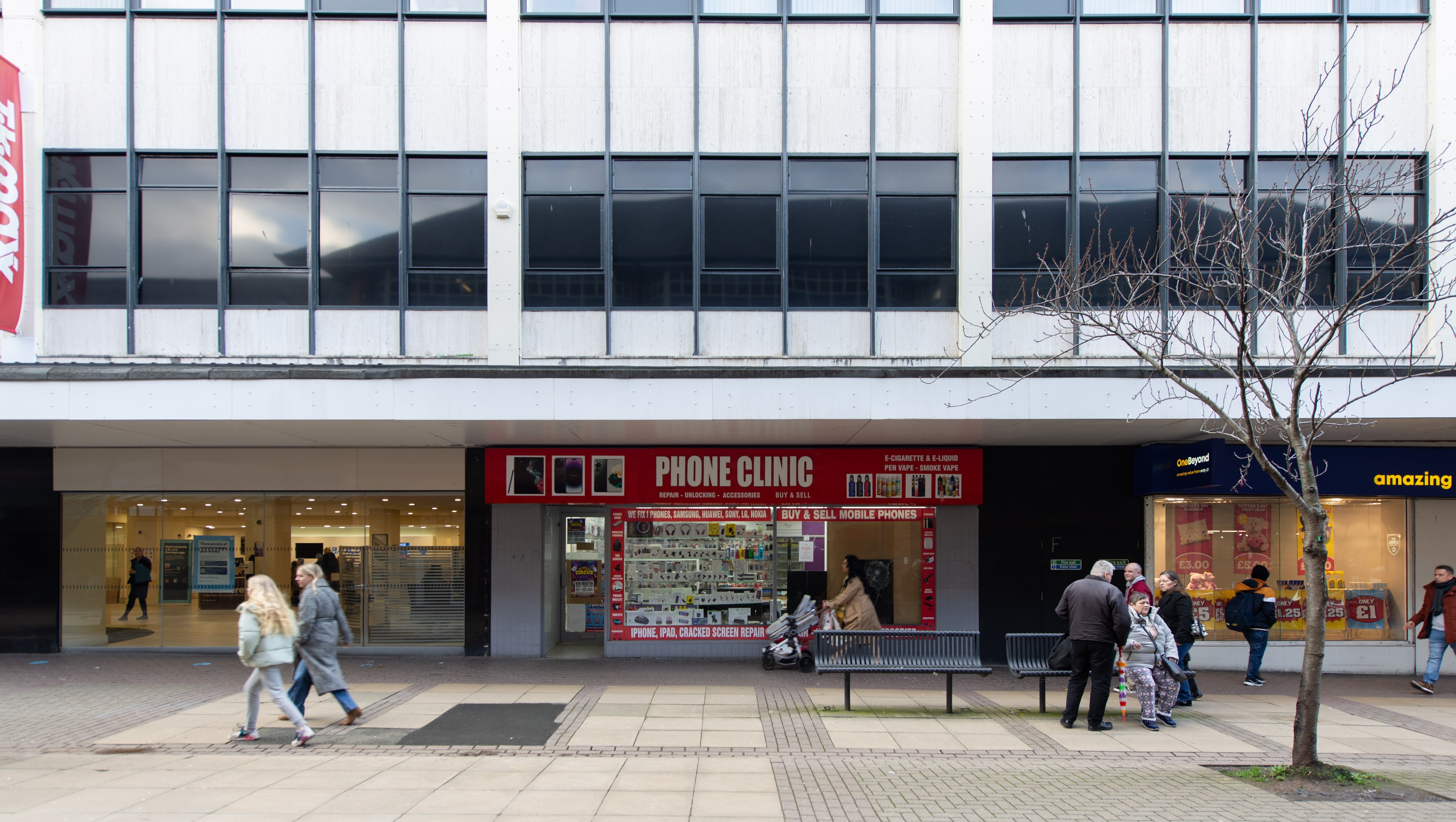 Freehold Retail & Leisure Parade and Residential Ground Rent Investment