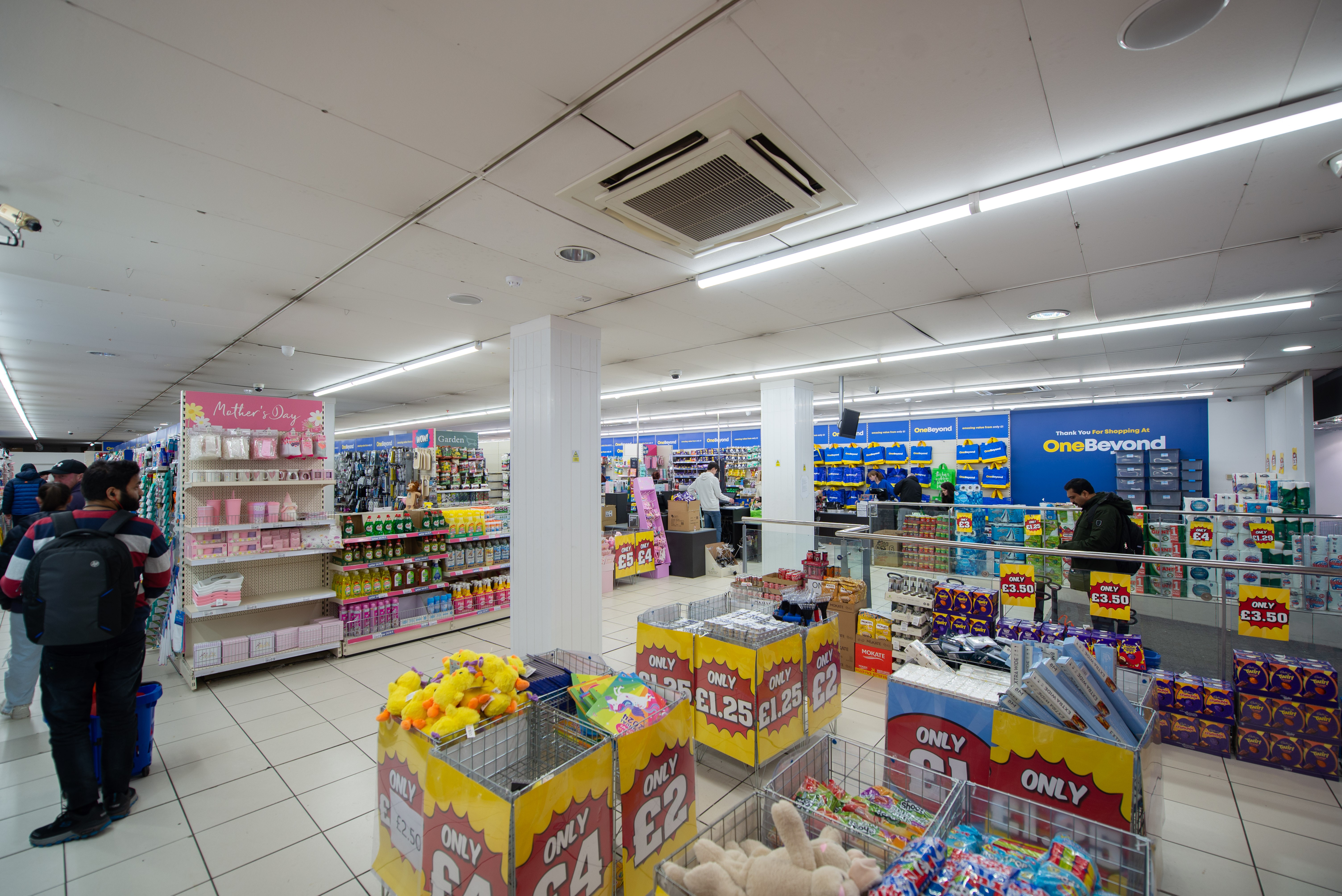Freehold Retail & Leisure Parade and Residential Ground Rent Investment