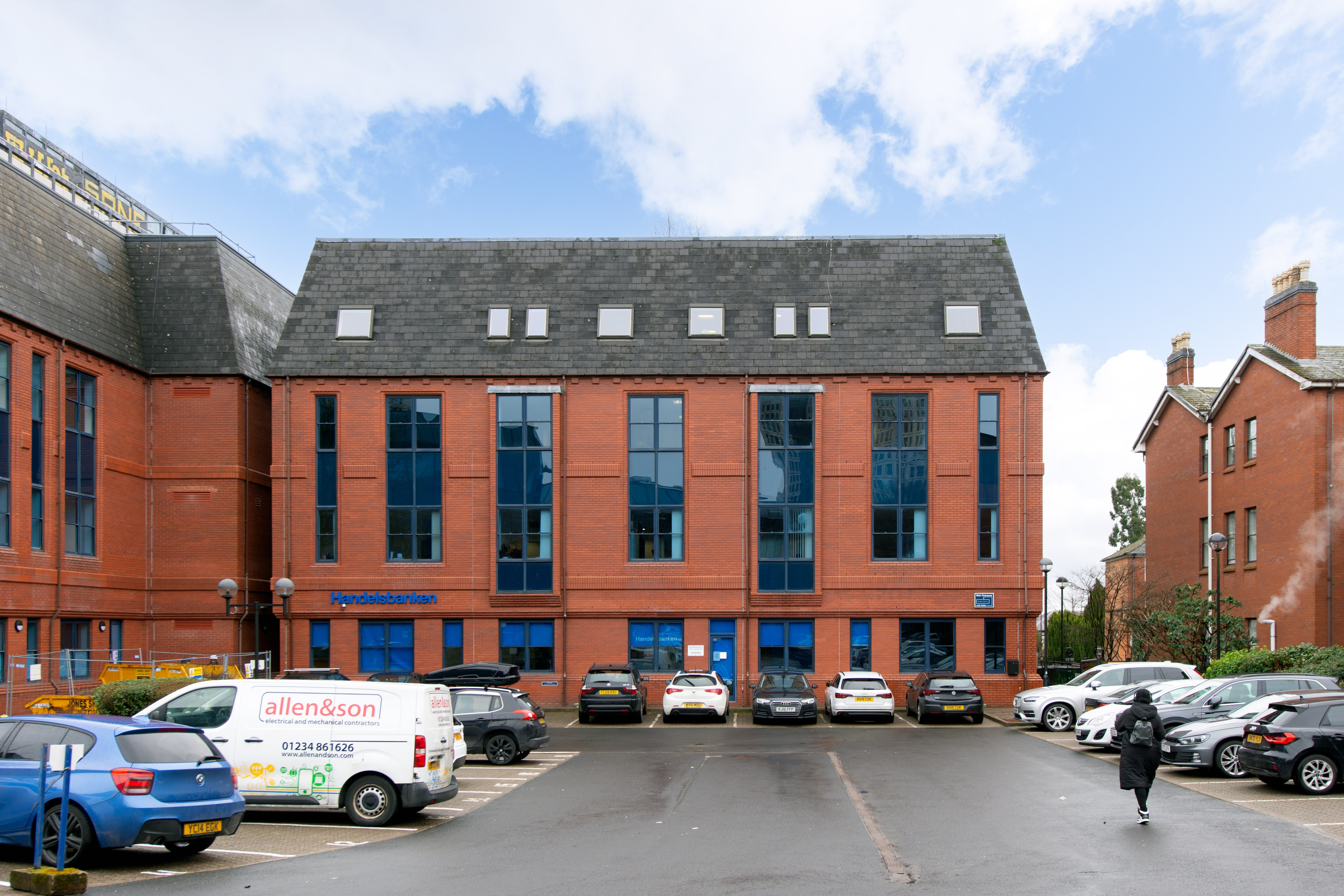 Modern Leasehold Office Investment