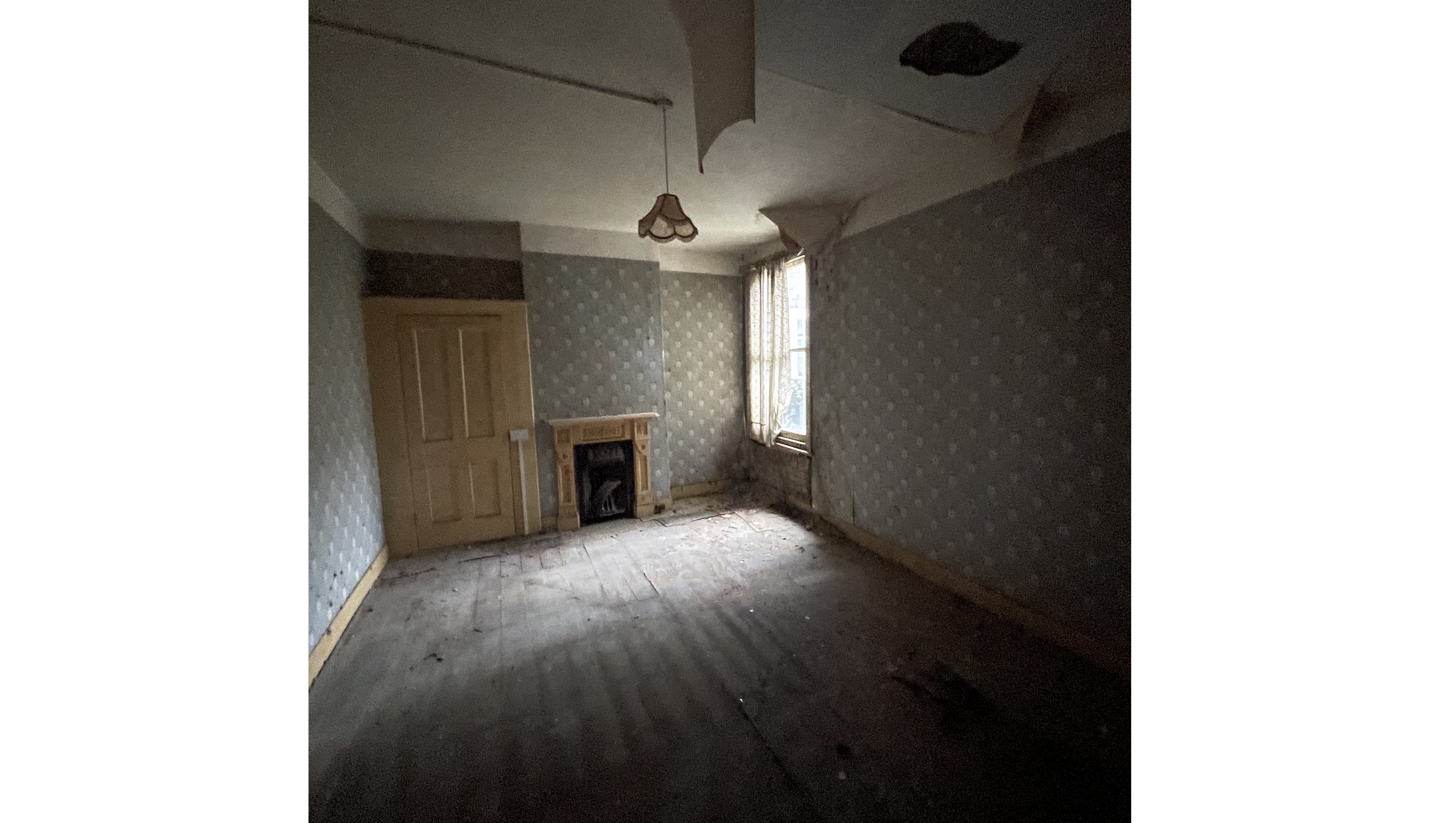 PART VACANT/INVESTMENT - Freehold Mid Terrace Building