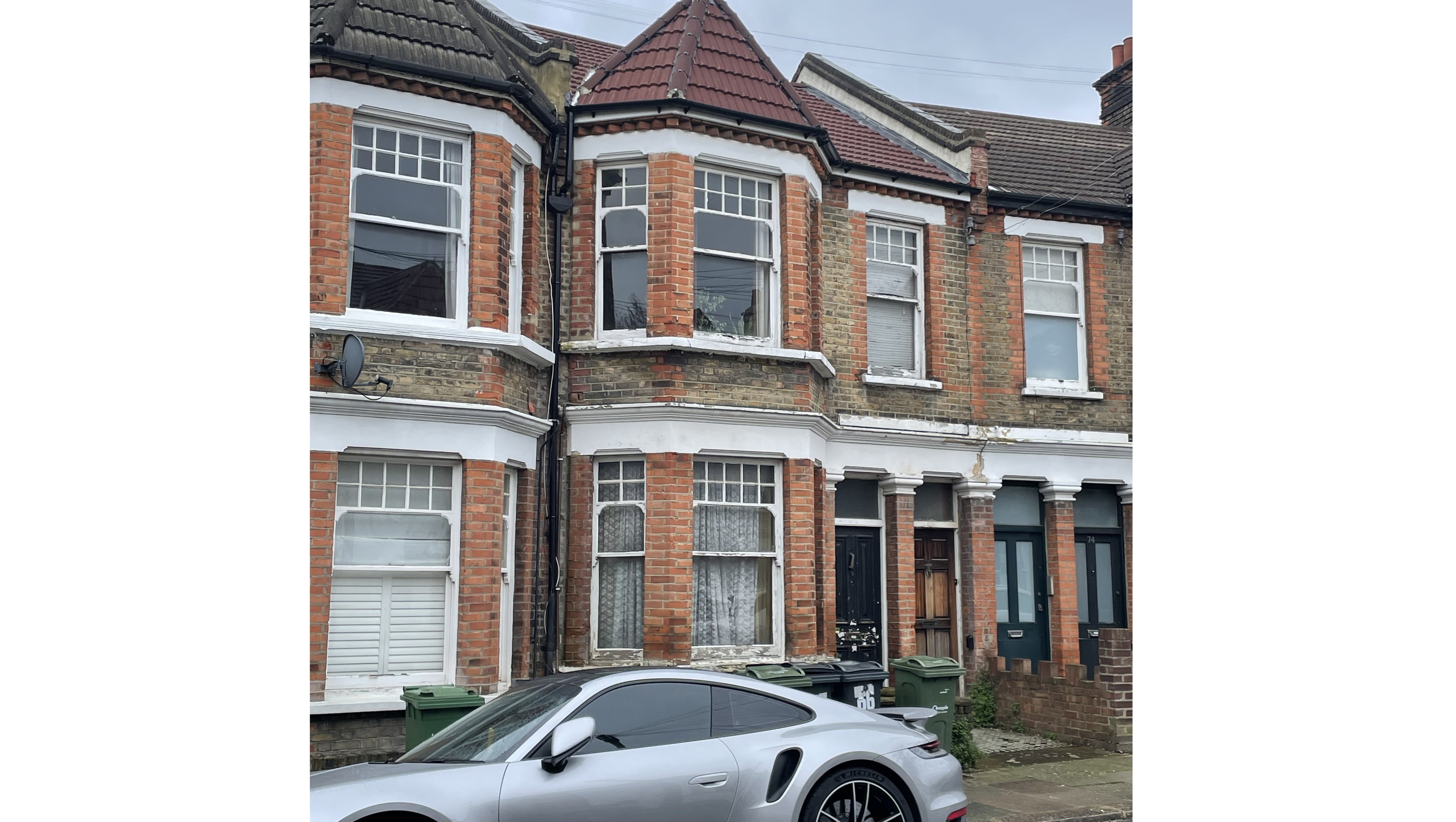 PART VACANT/INVESTMENT - Freehold Mid Terrace Building