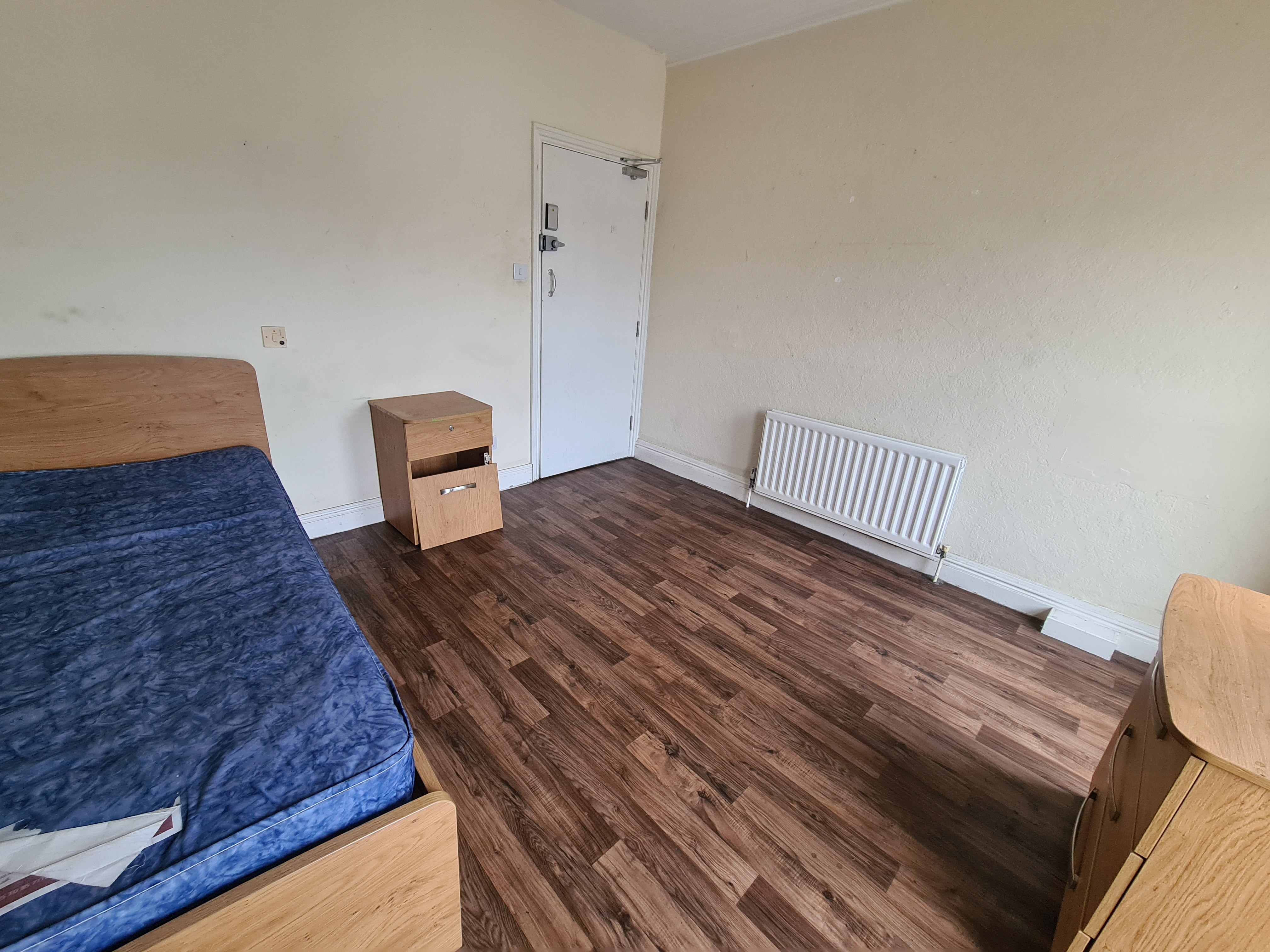 VACANT - Freehold End Of Terrace Four Storey Building