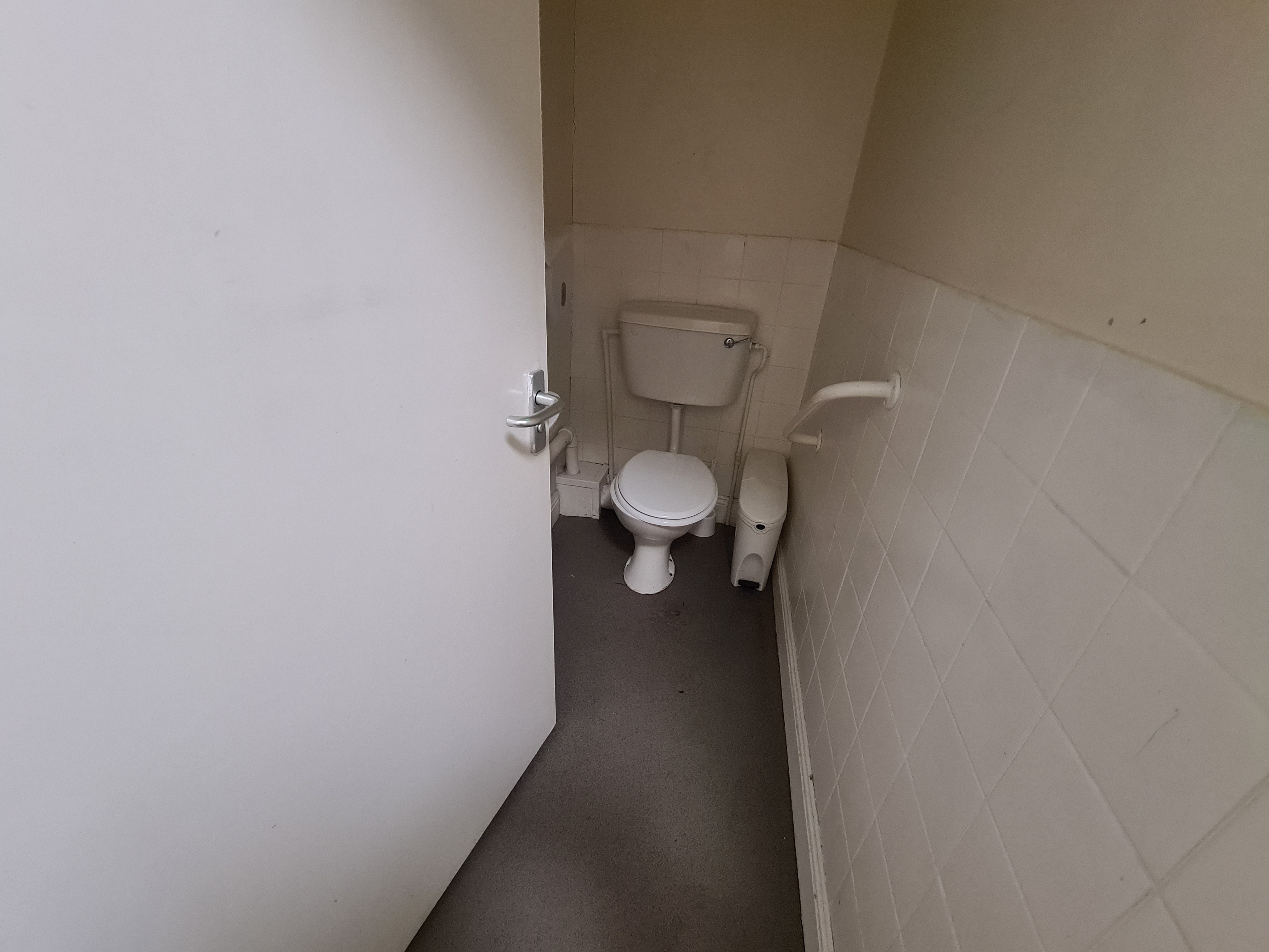 VACANT - Freehold End Of Terrace Four Storey Building