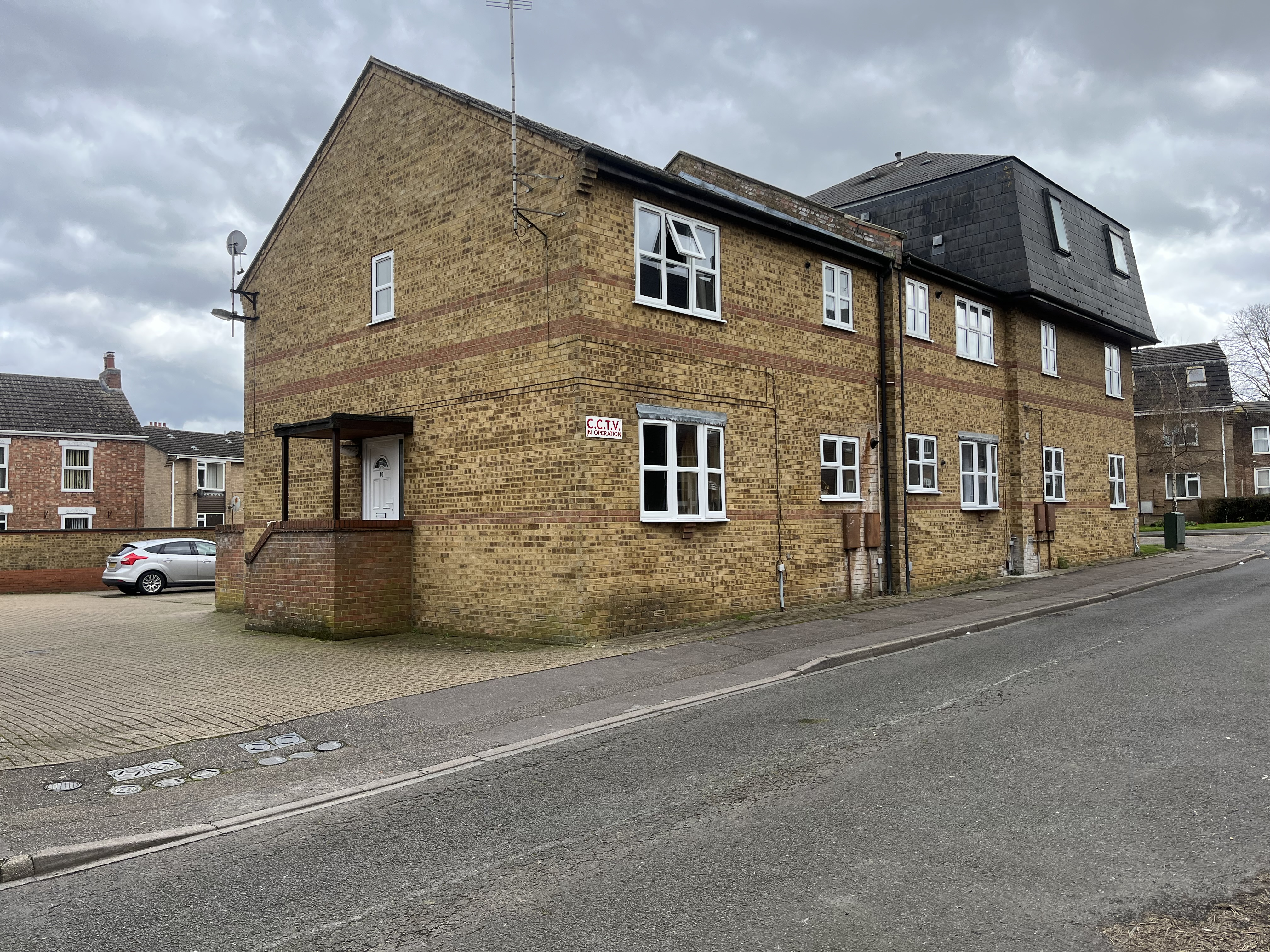 INVESTMENT - Freehold Block of Flats