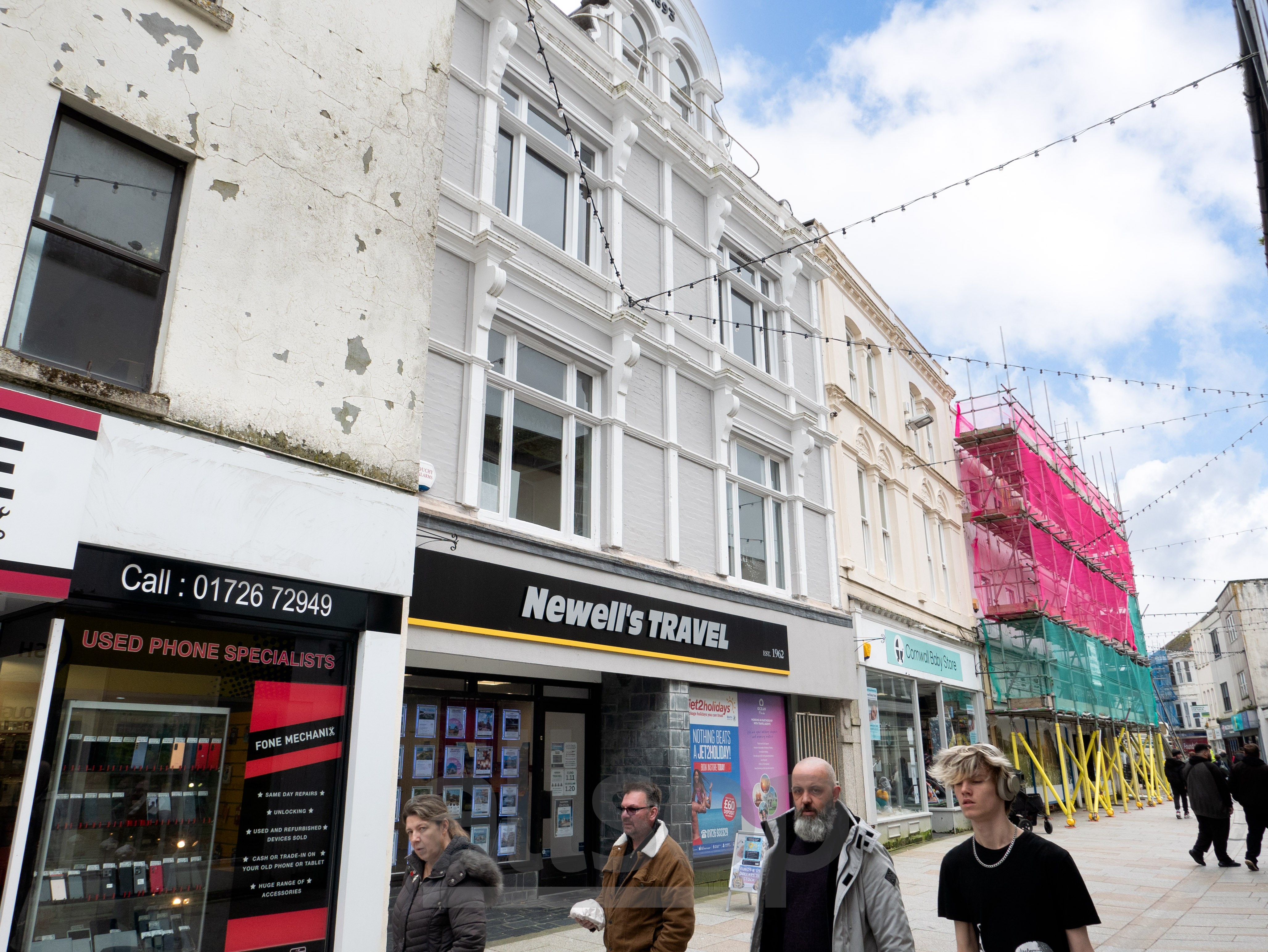 Well Located Freehold Mixed Use Investment