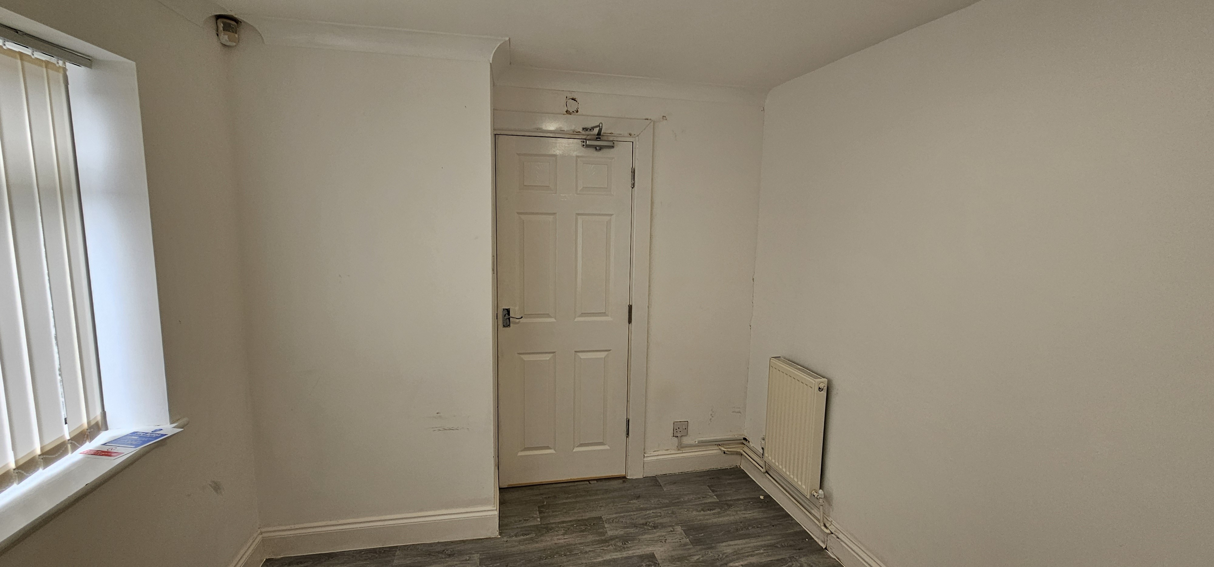 VACANT - Freehold End of Terrace House