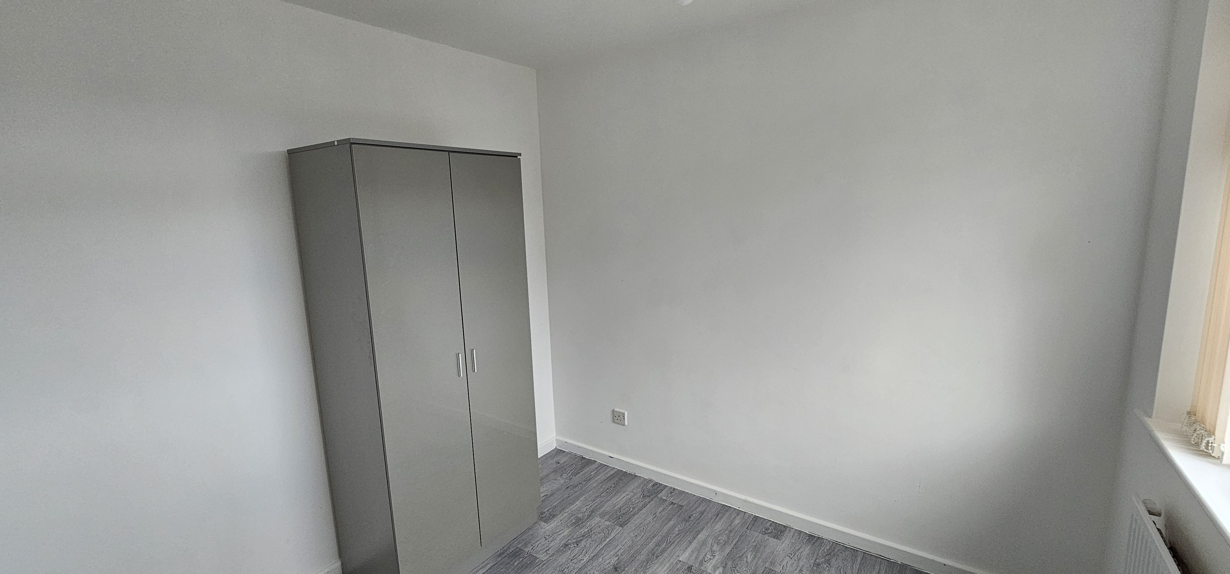 VACANT - Freehold End of Terrace House