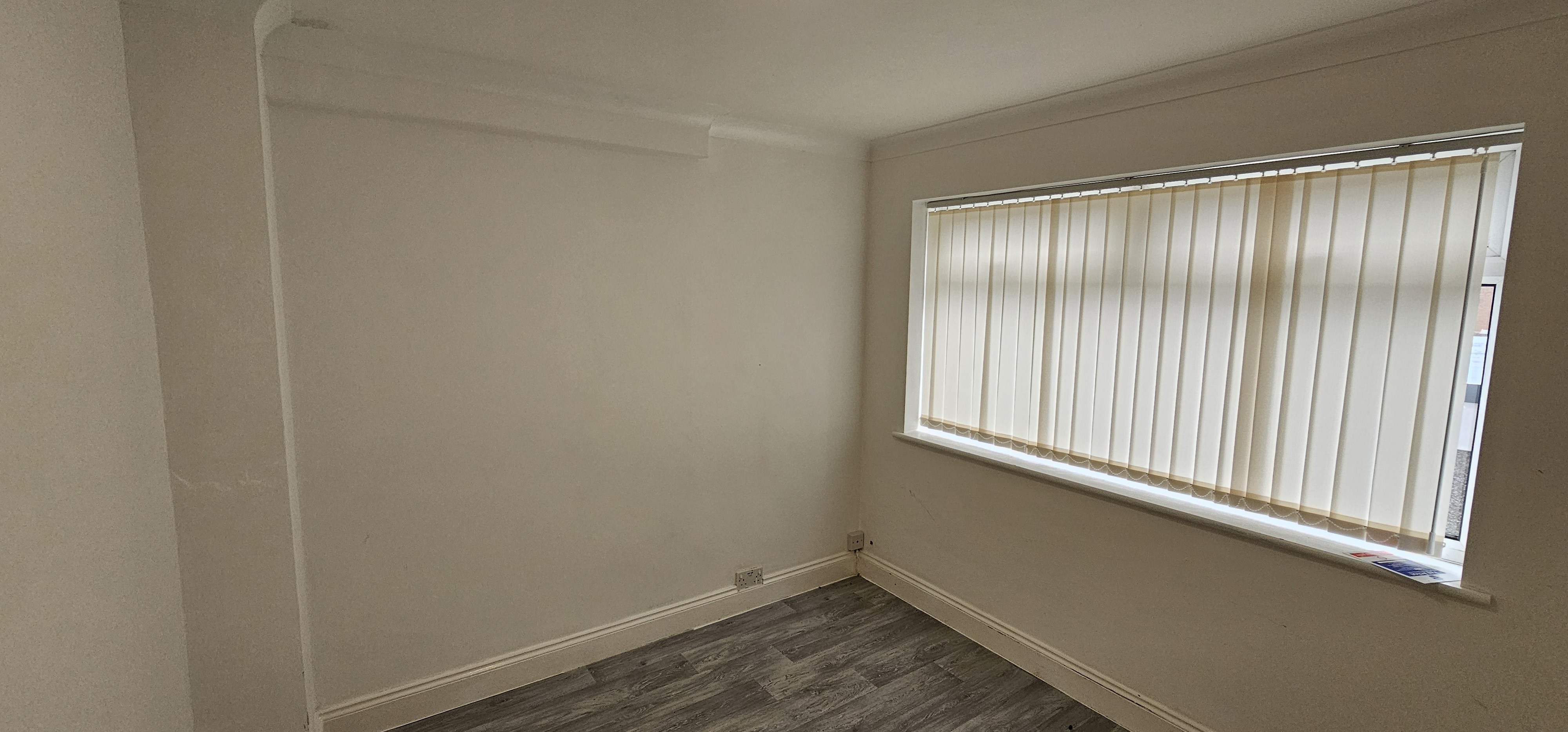 VACANT - Freehold End of Terrace House