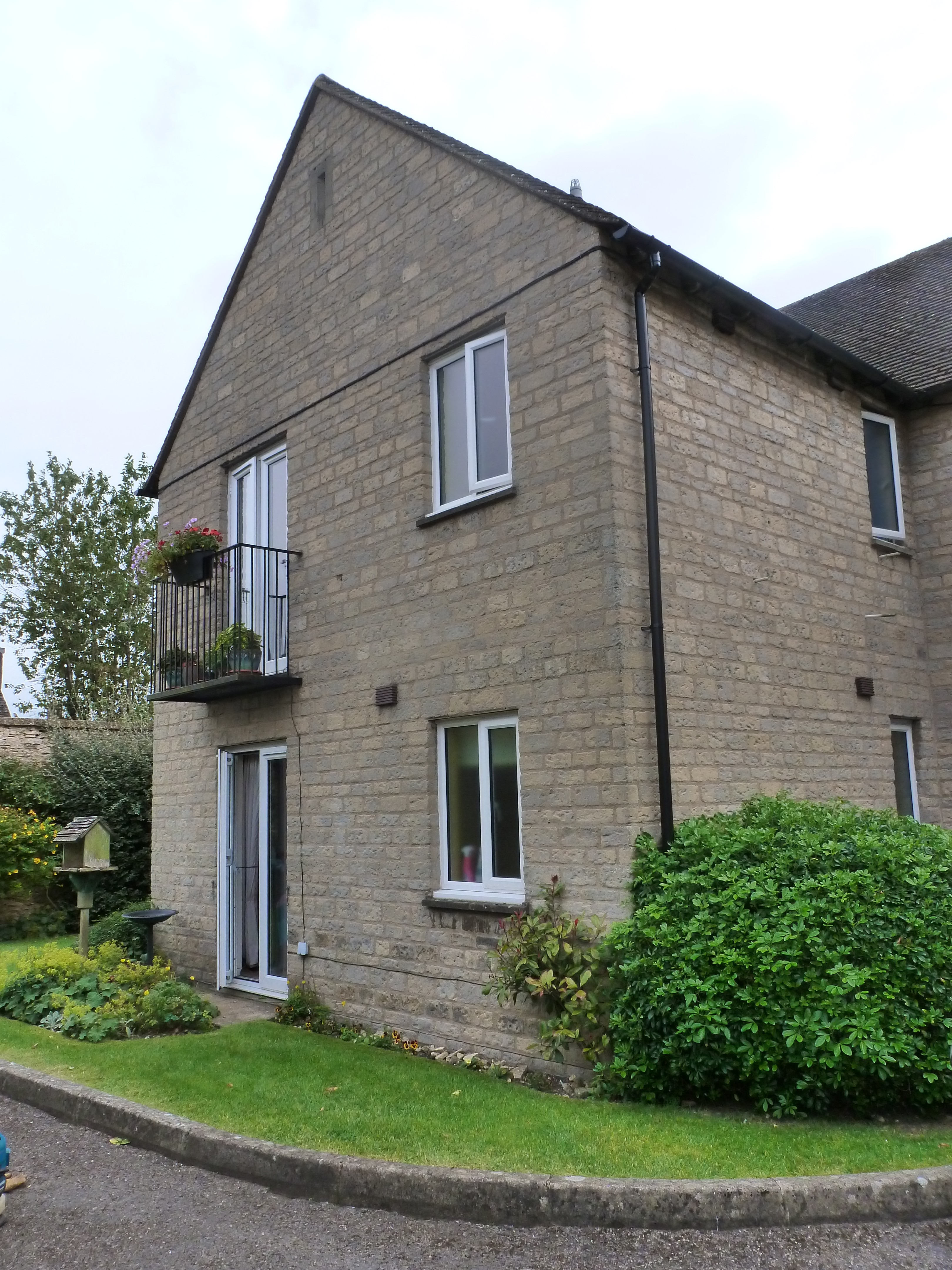 VACANT - Freehold Detached Building providing former Sheltered Housing (C2 Use Class)