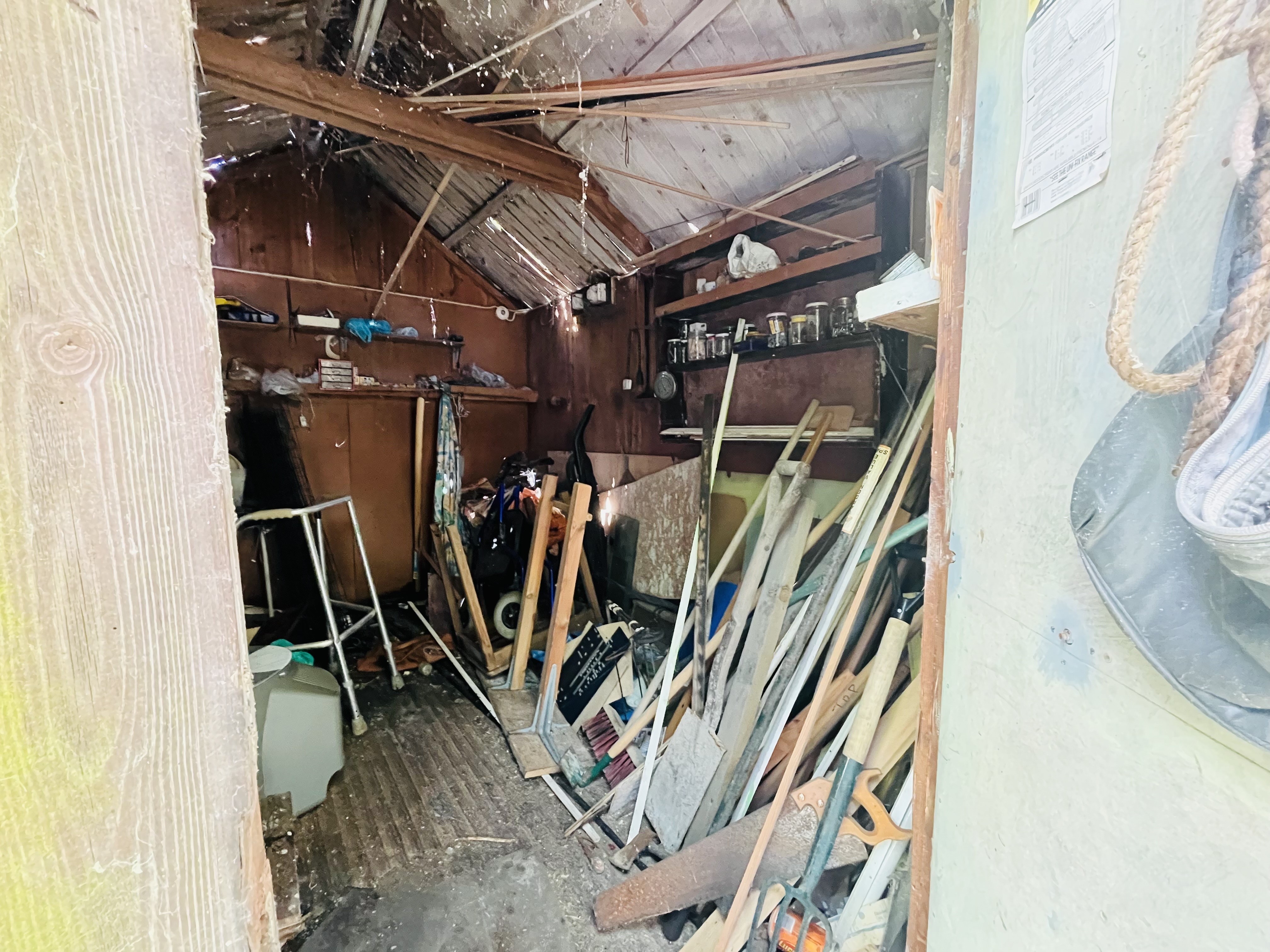 VACANT - Long Leasehold Mid Terrace House