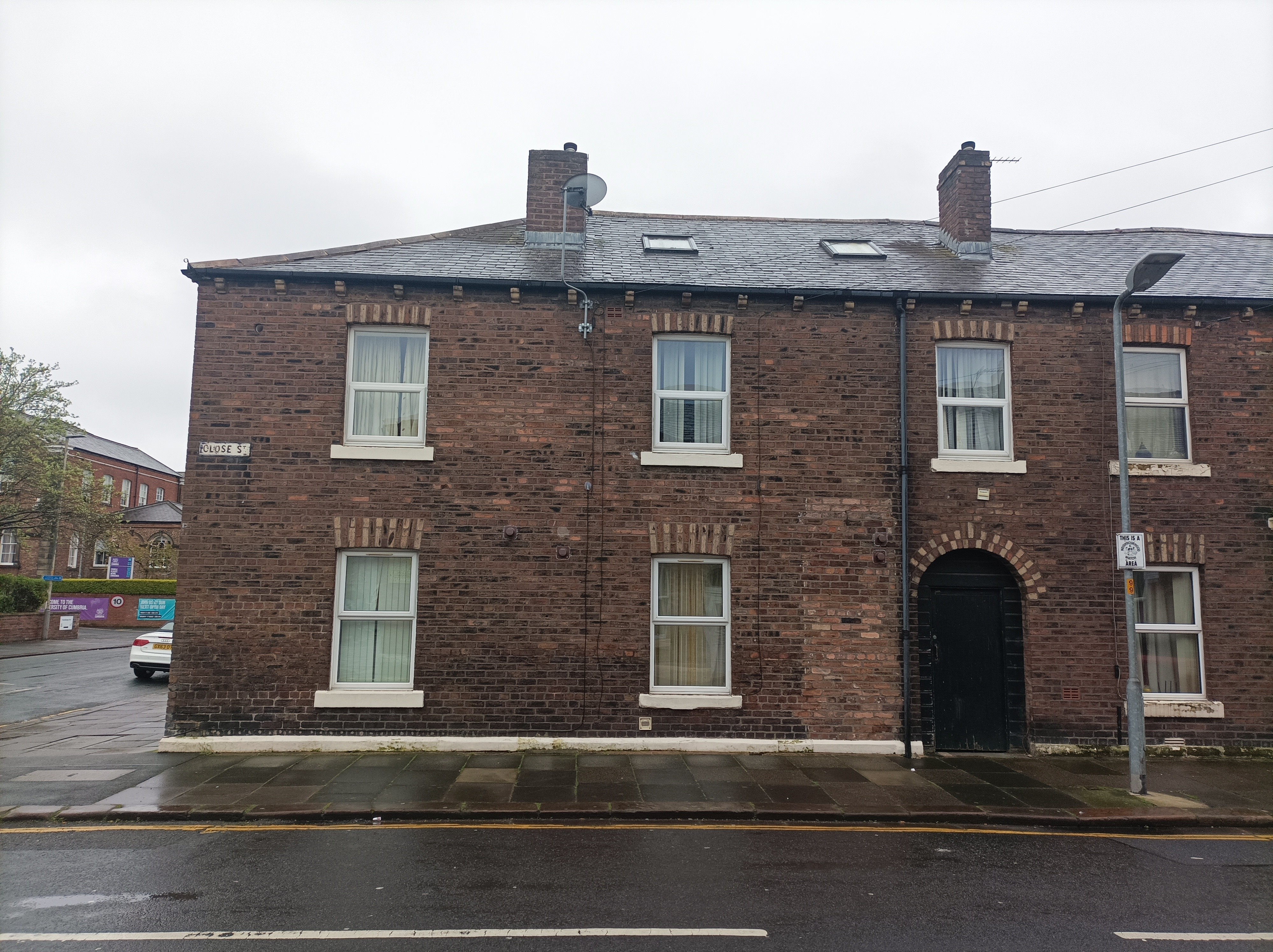 INVESTMENT - Two Adjoining Freehold Buildings