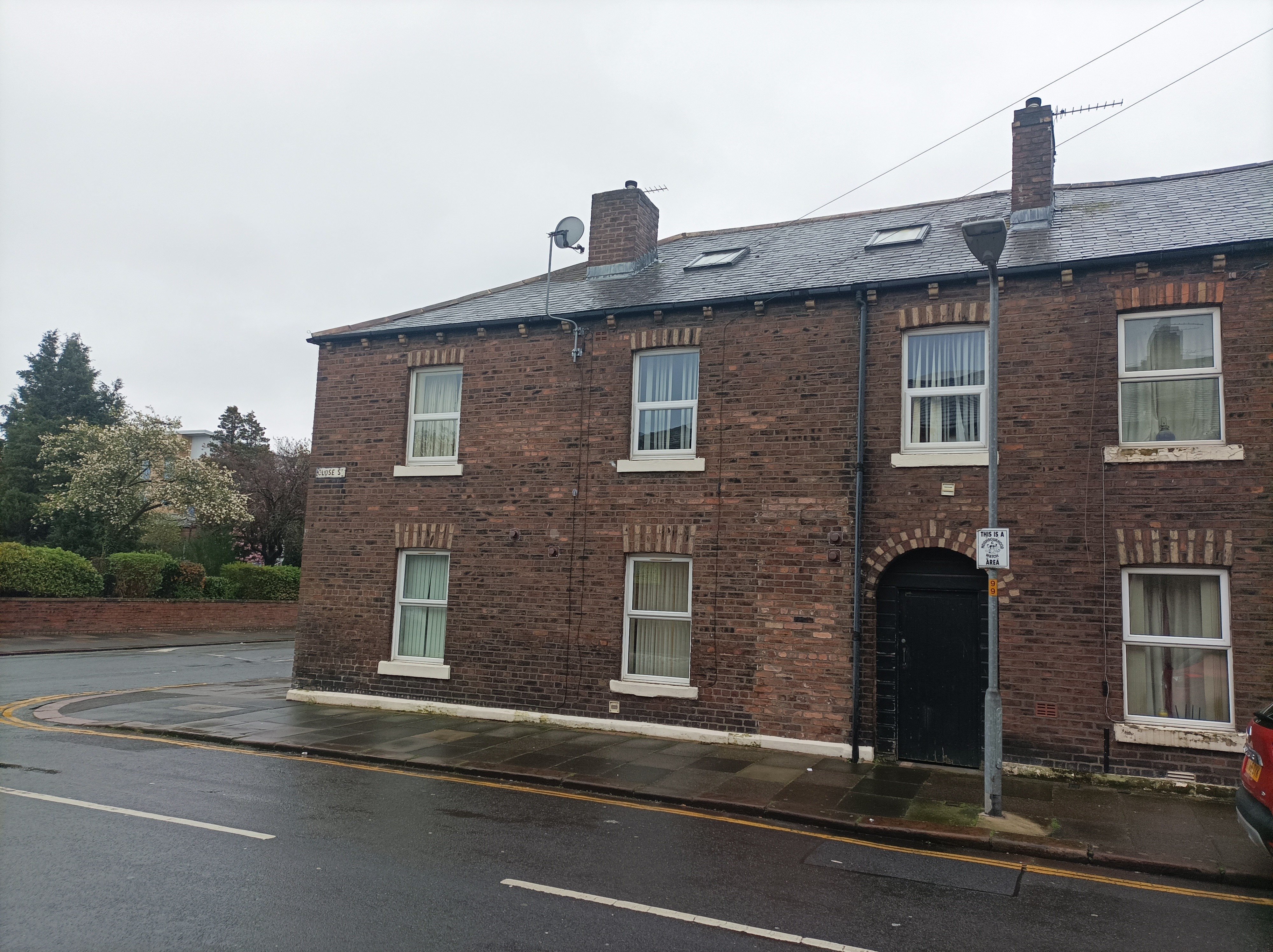 INVESTMENT - Two Adjoining Freehold Buildings