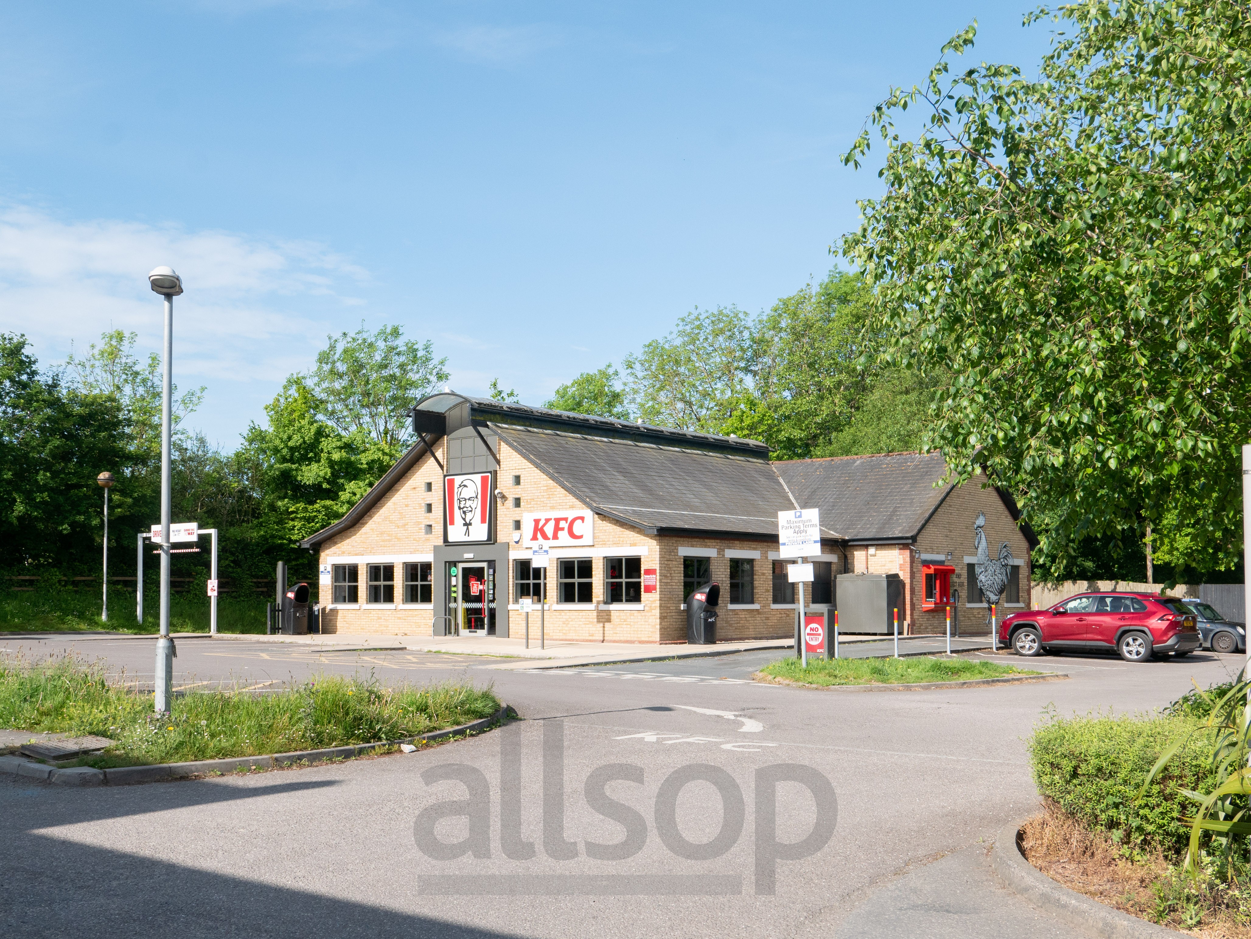 Well Located Freehold Restaurant & Takeaway Investment
