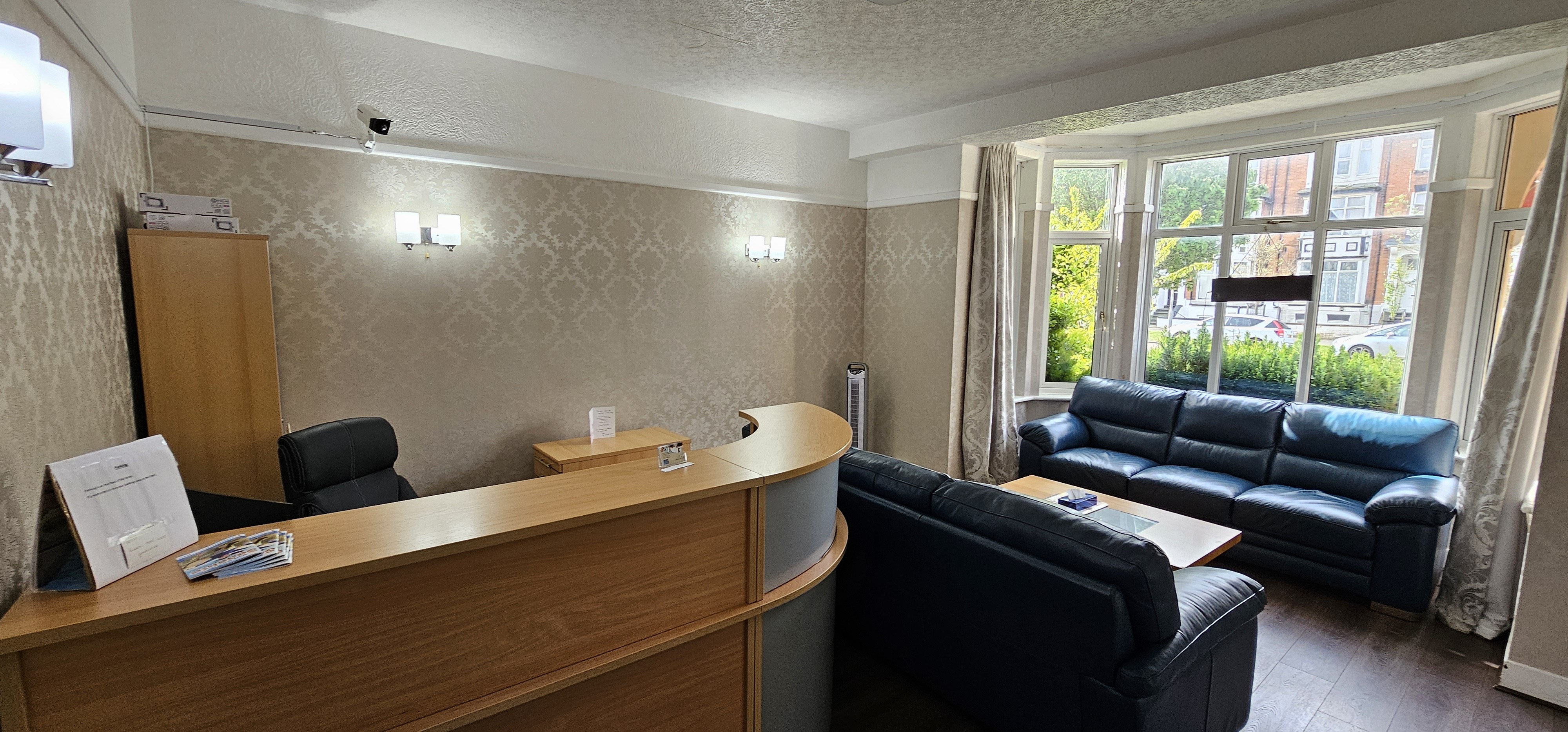 VACANT - Substantial Freehold Detached Hotel