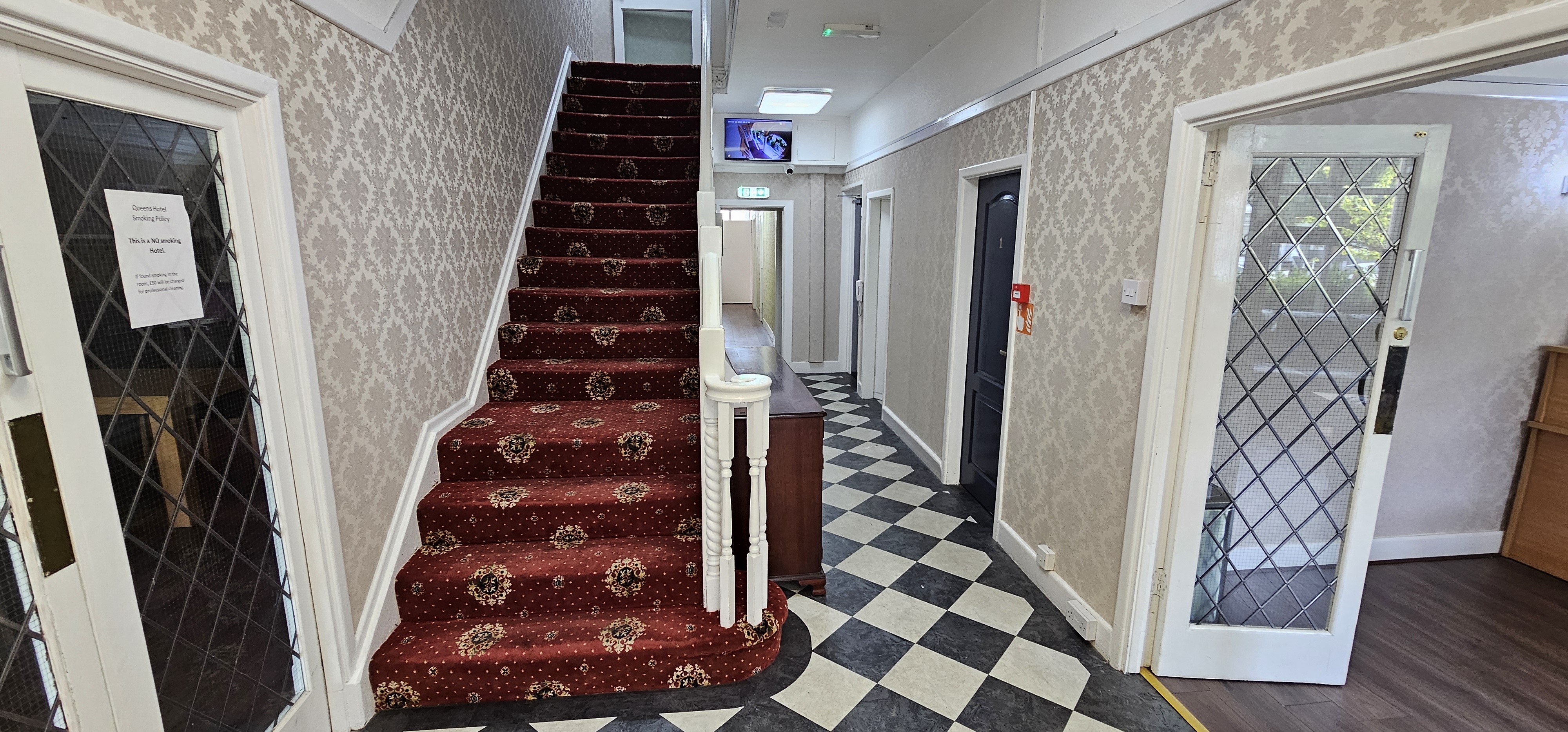 VACANT - Substantial Freehold Detached Hotel