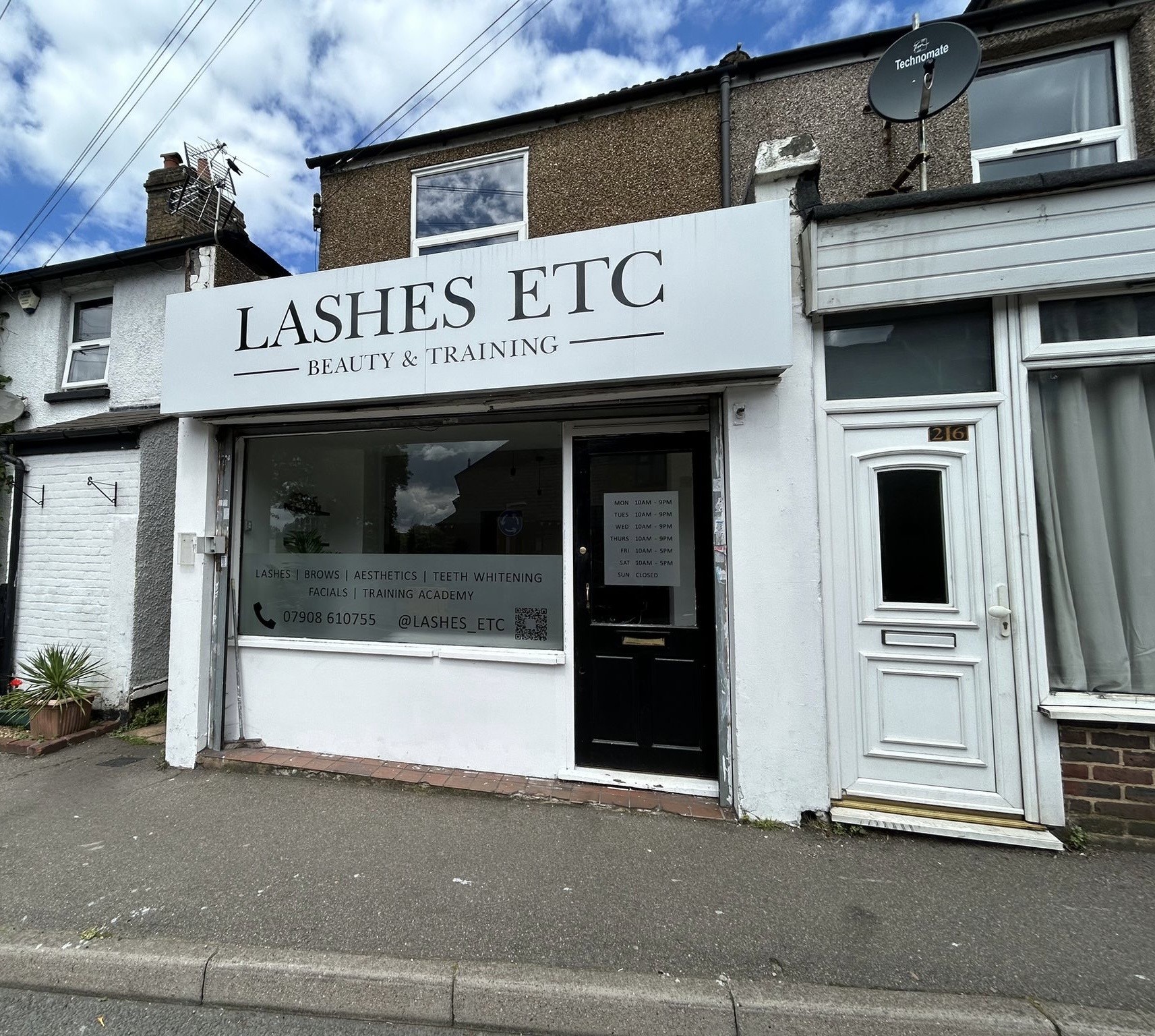 INVESTMENT - Freehold Building 
