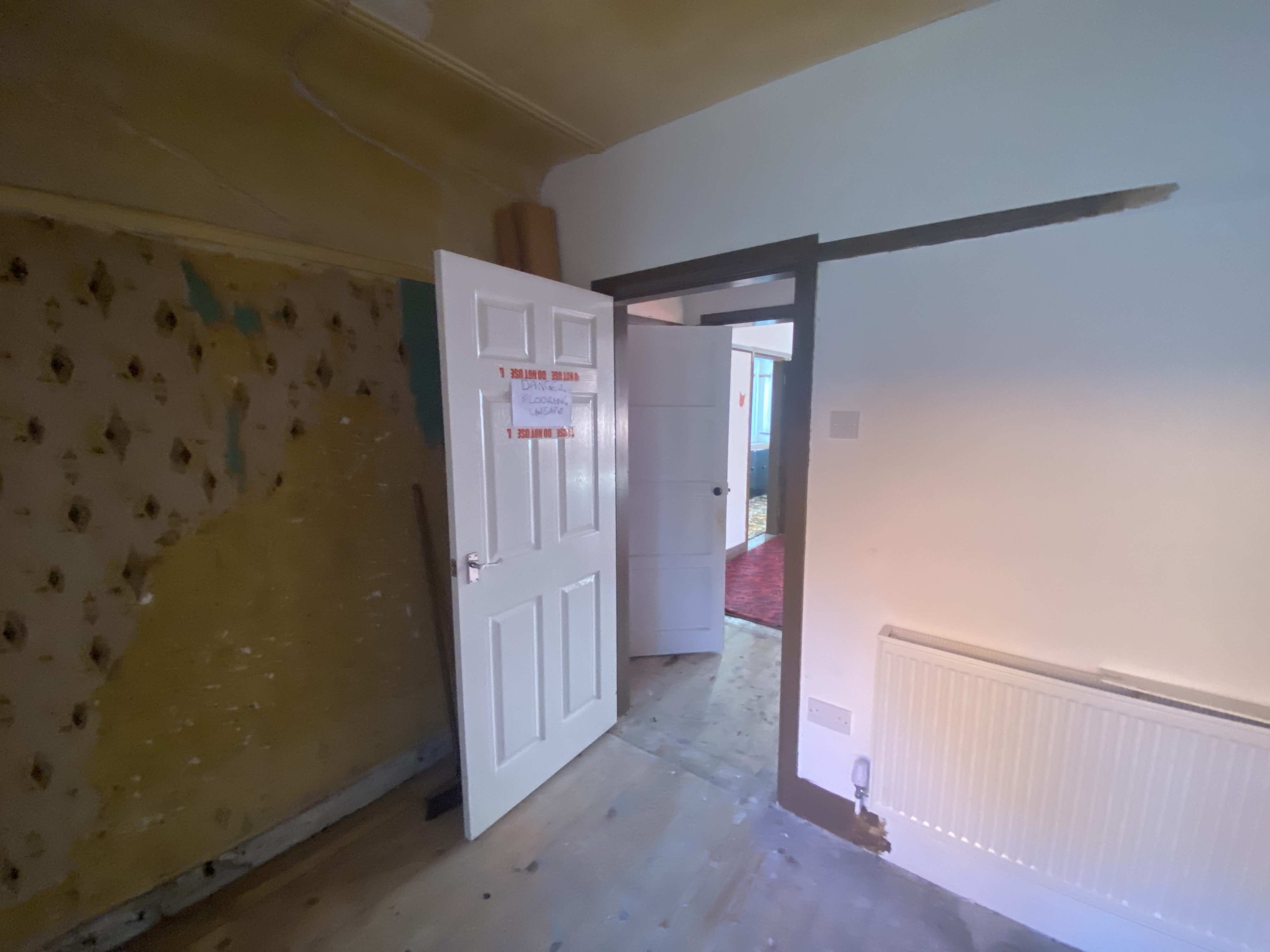VACANT - Freehold Terrace House