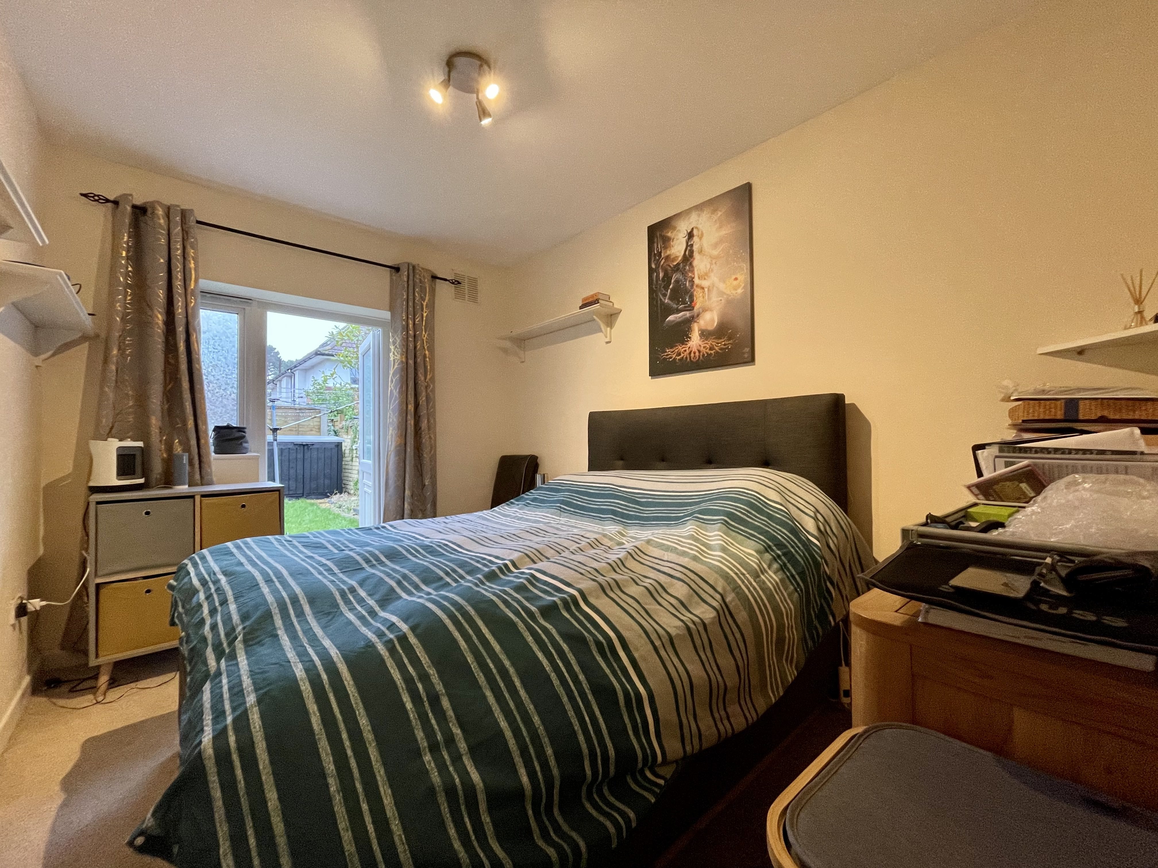VACANT - Leasehold Self Contained Ground Floor Flat with Private Garden