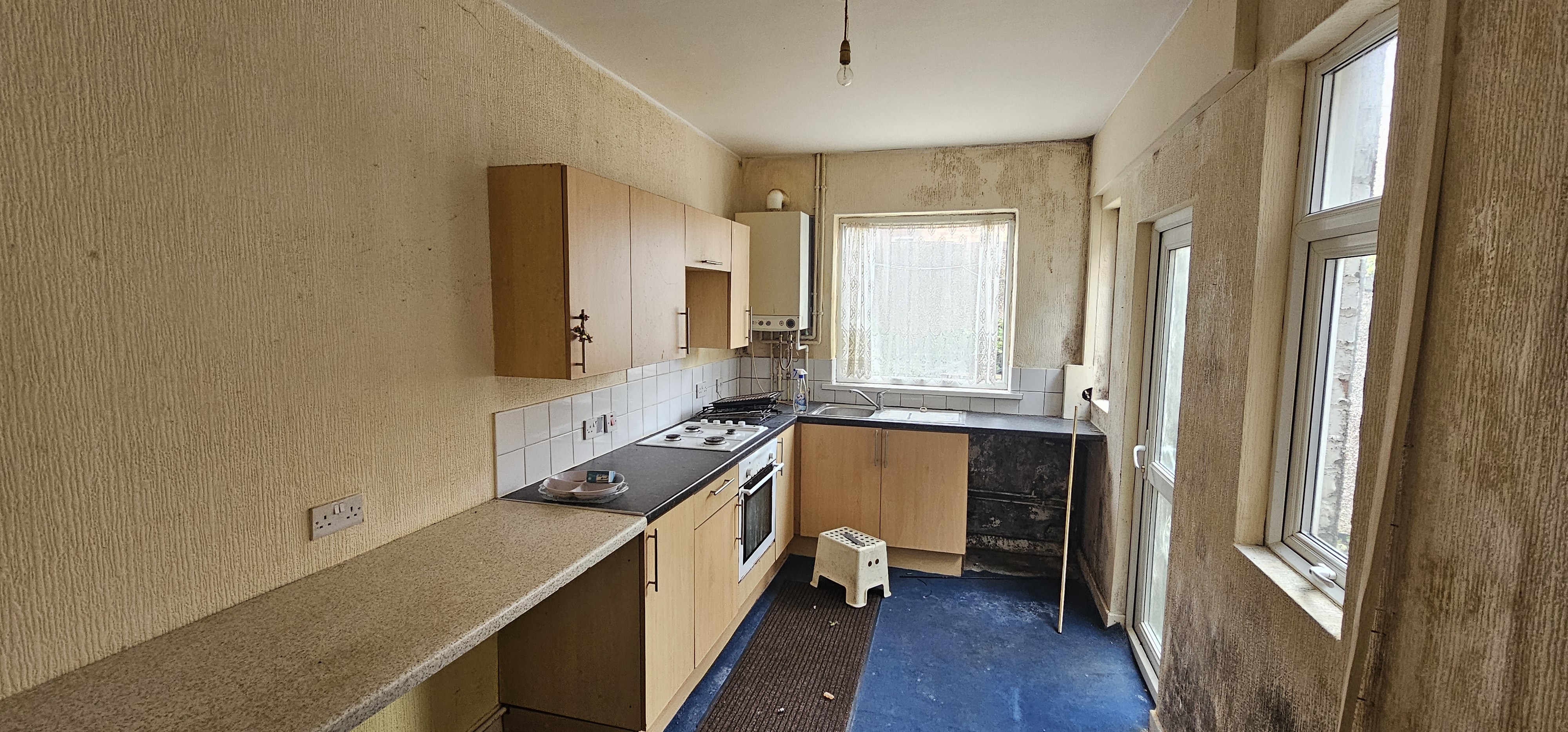 VACANT - Freehold Mid Terraced House 