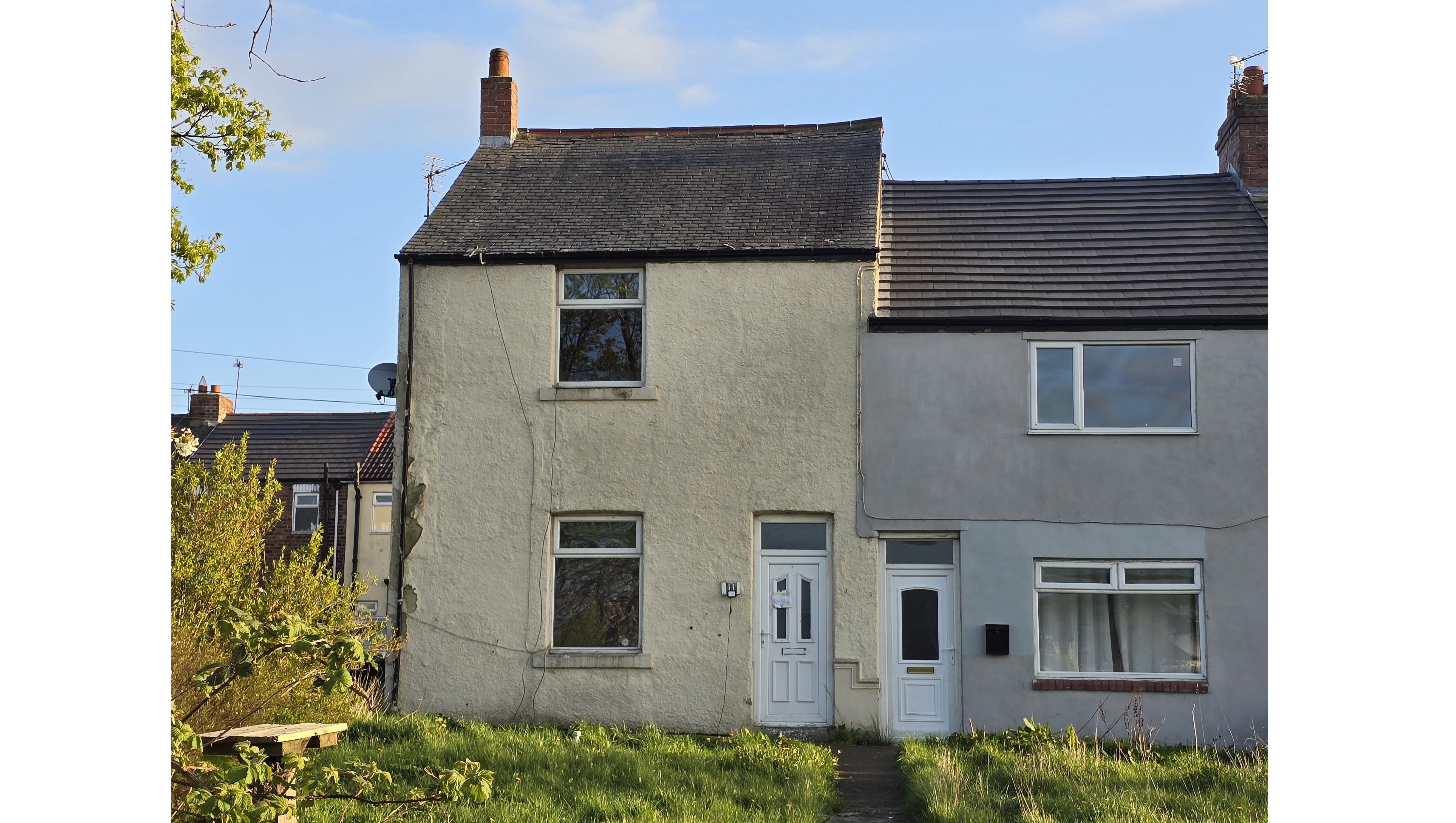 INVESTMENT - Freehold End Terrace House