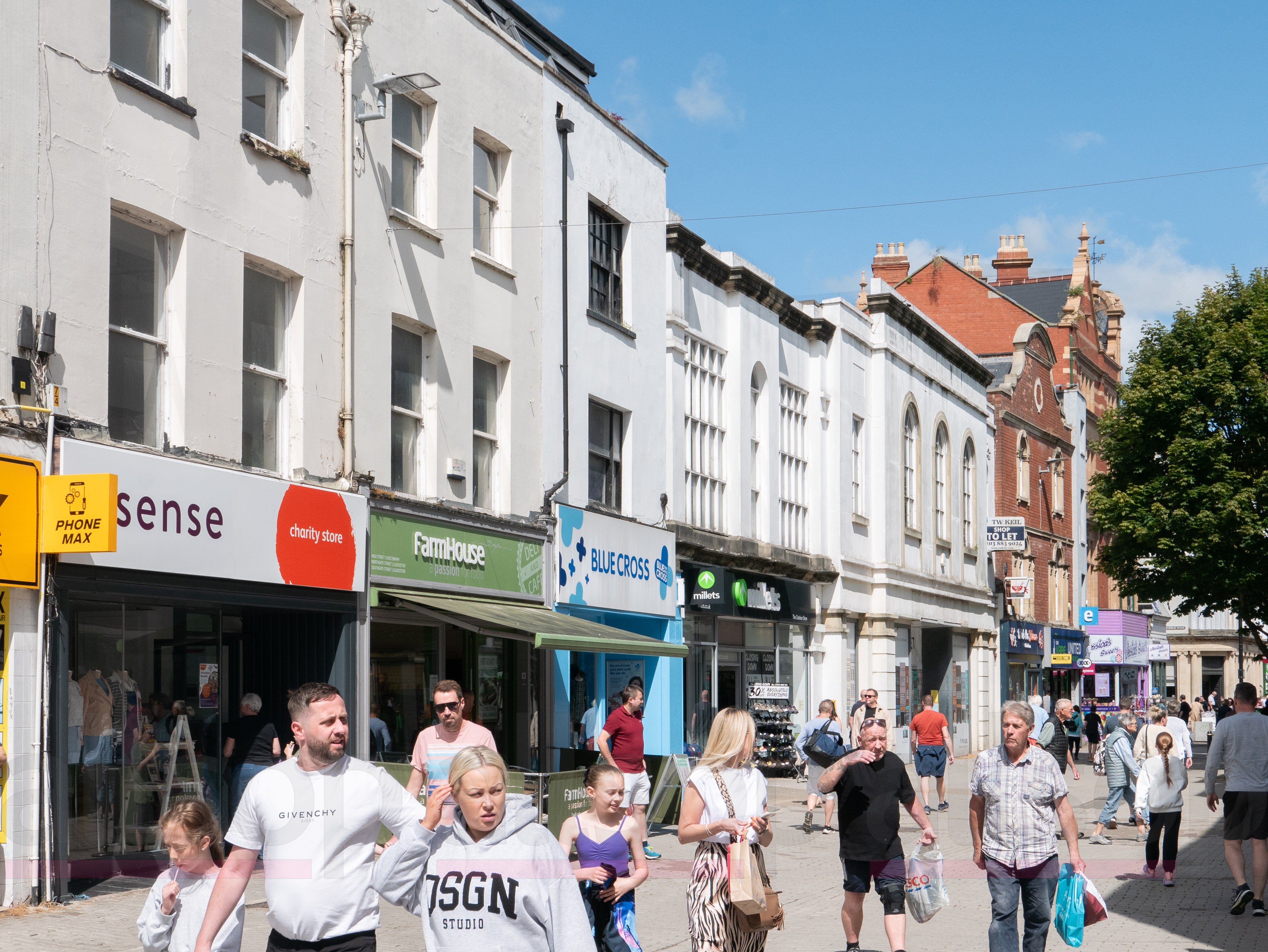 Well located Freehold Shop Investment
