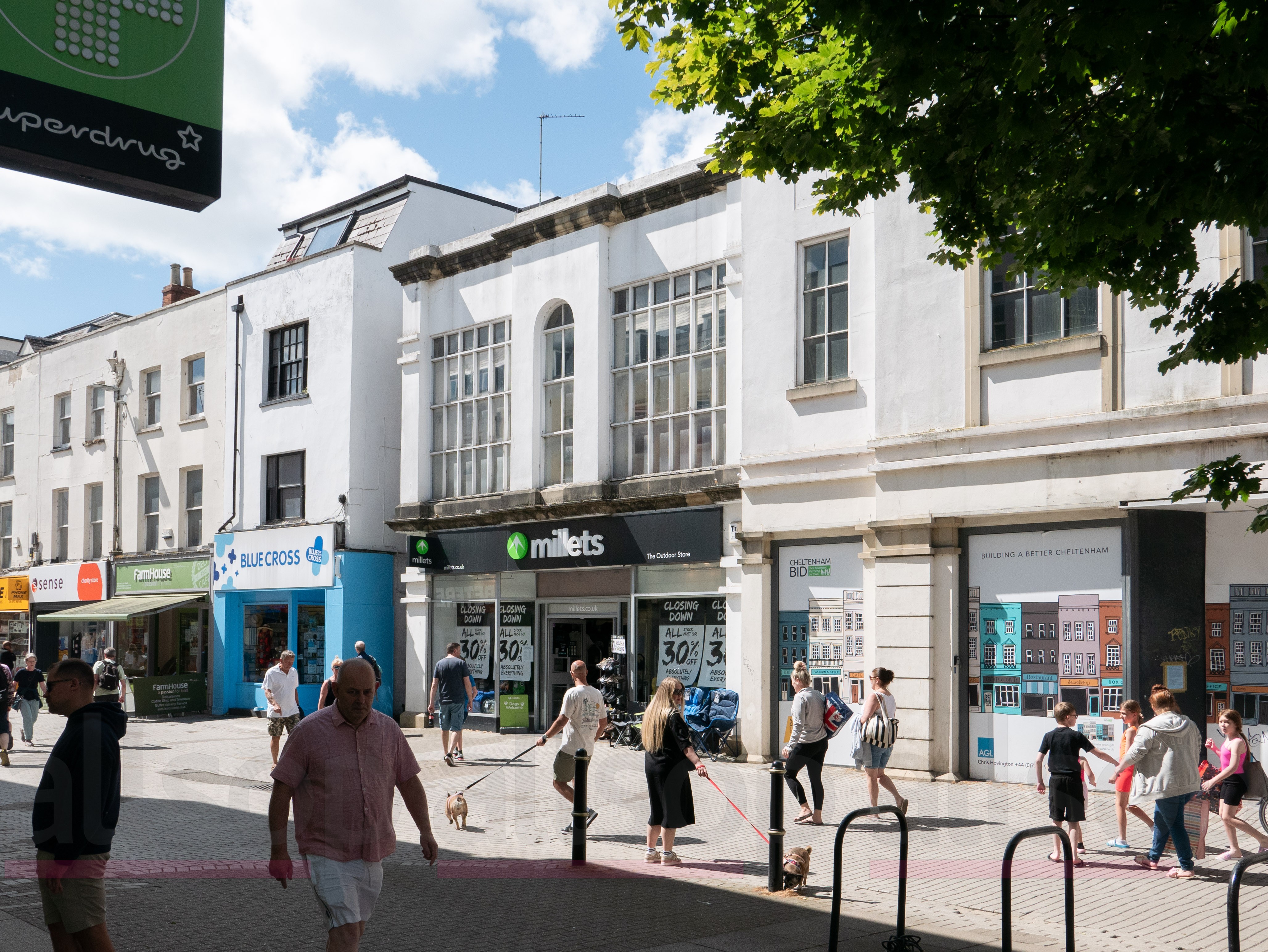 Well located Freehold Shop Investment